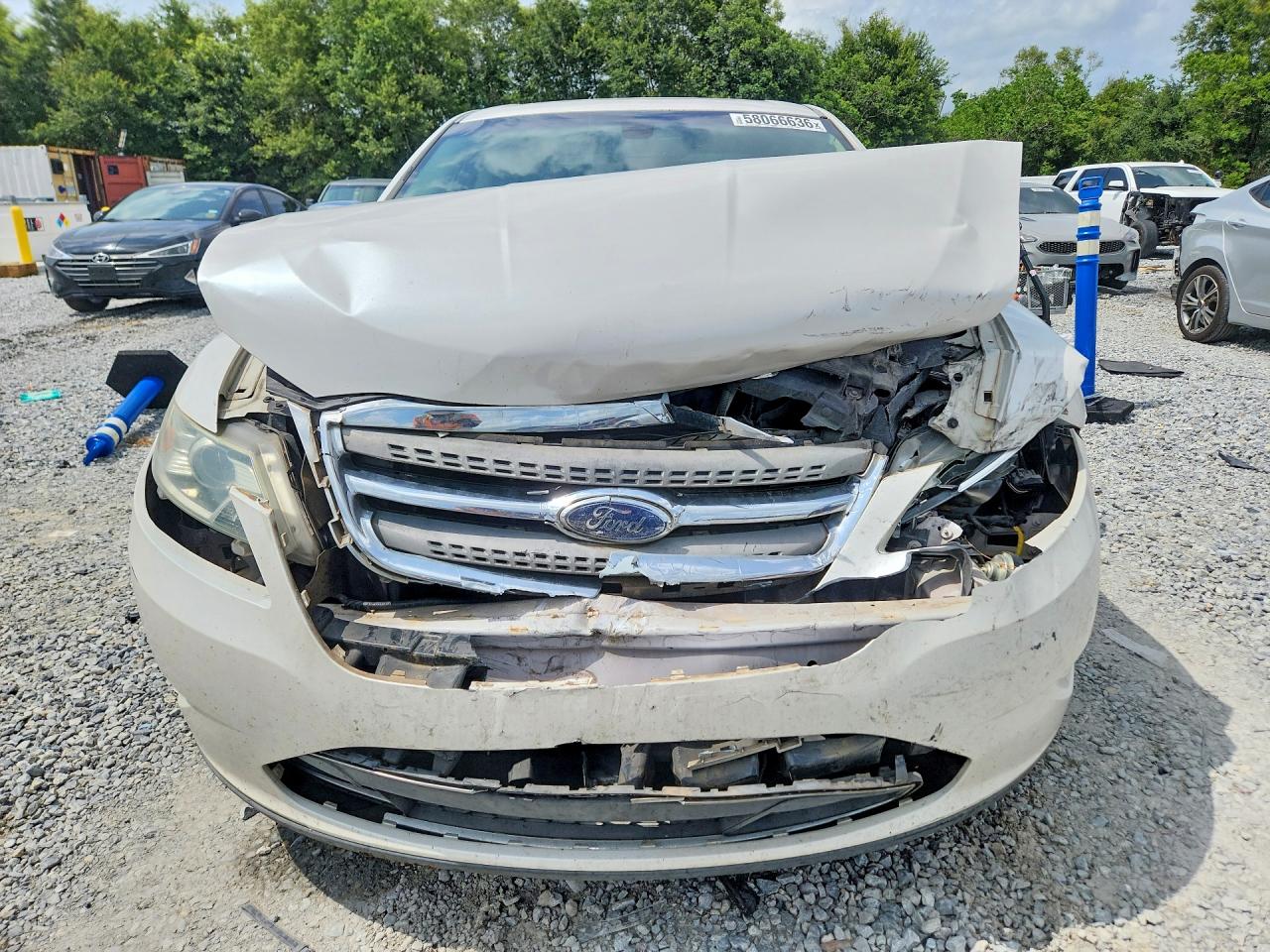 2010 Ford Taurus Limited White vin: 1FAHP2FW6AG144785