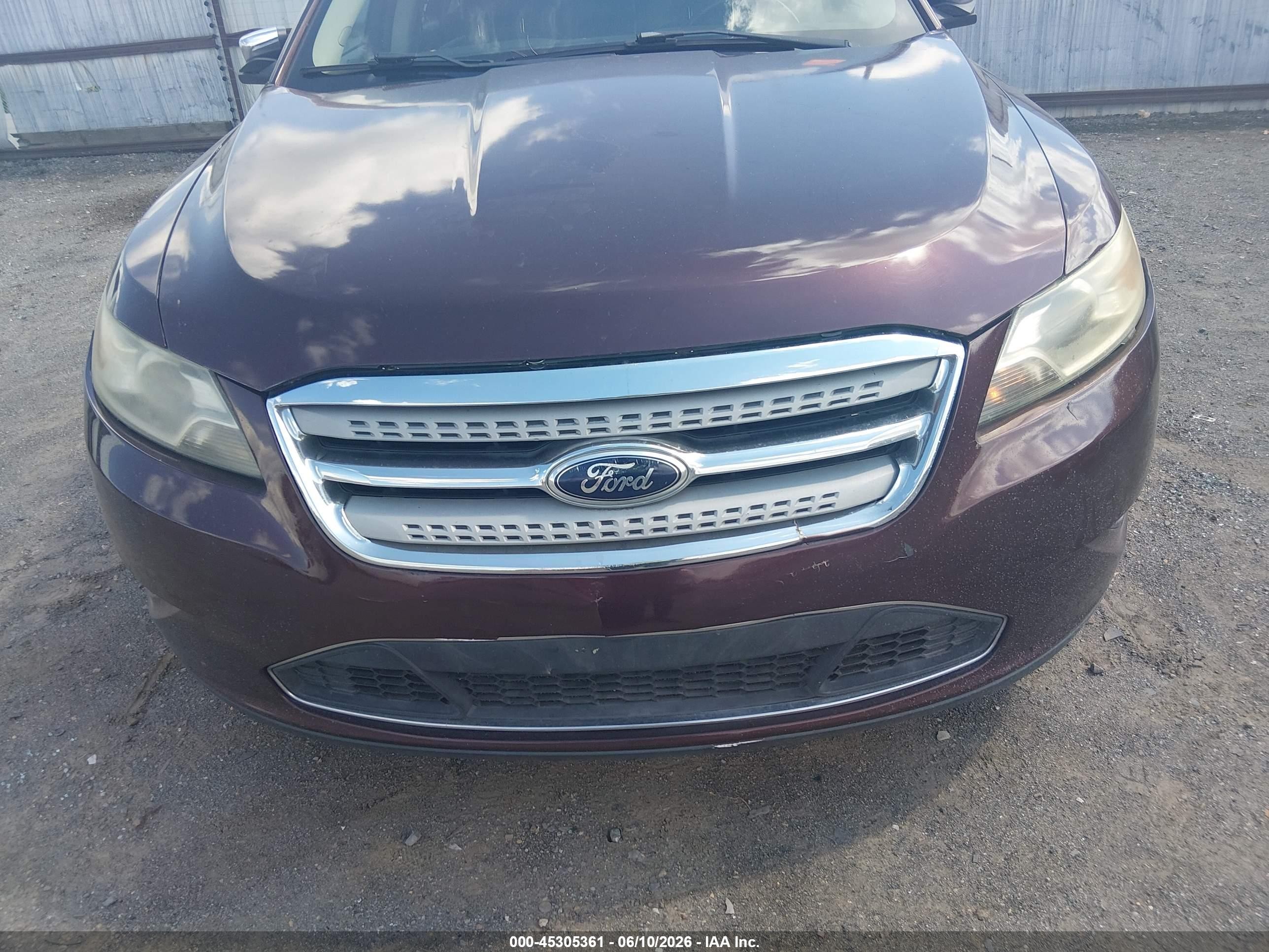 2012 Ford Taurus Limited Burgundy vin: 1FAHP2FW6CG101860