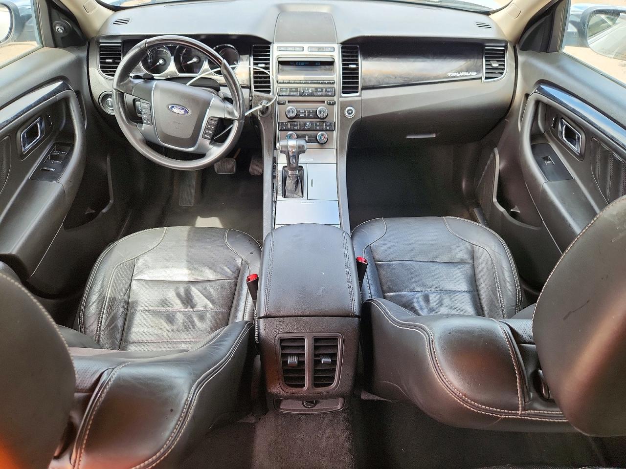 2010 Ford Taurus Limited Silver vin: 1FAHP2FW7AG134640