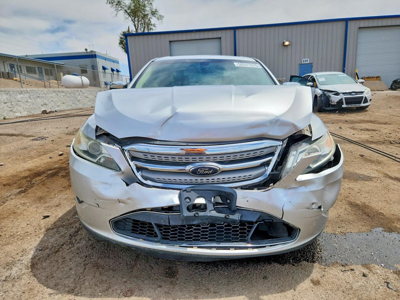 2010 Ford Taurus Limited Silver vin: 1FAHP2FW7AG134640
