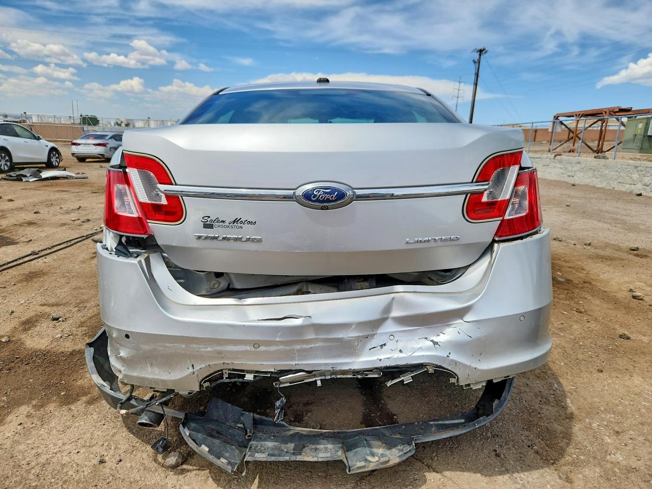 2010 Ford Taurus Limited Silver vin: 1FAHP2FW7AG134640