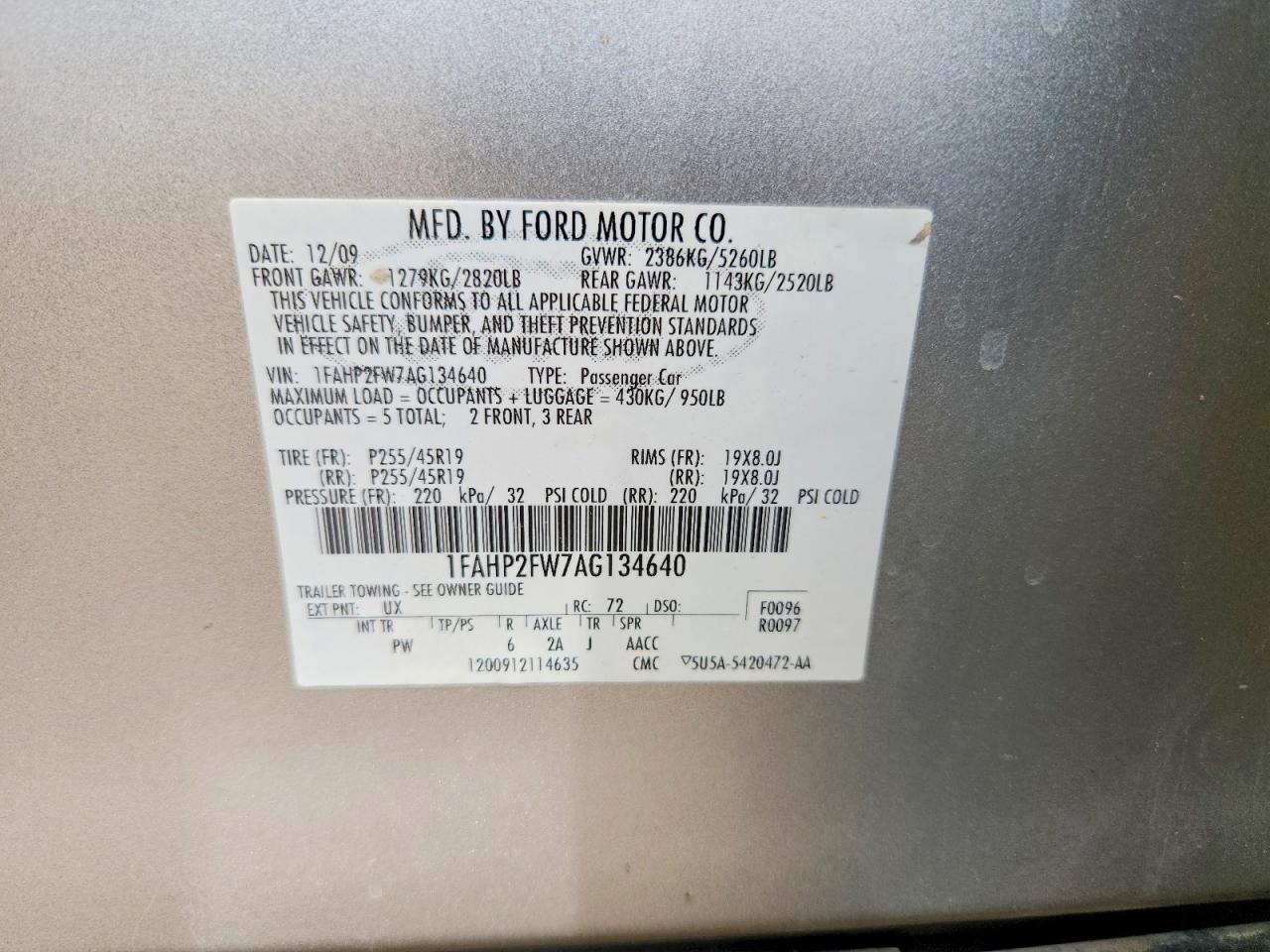 2010 Ford Taurus Limited Silver vin: 1FAHP2FW7AG134640