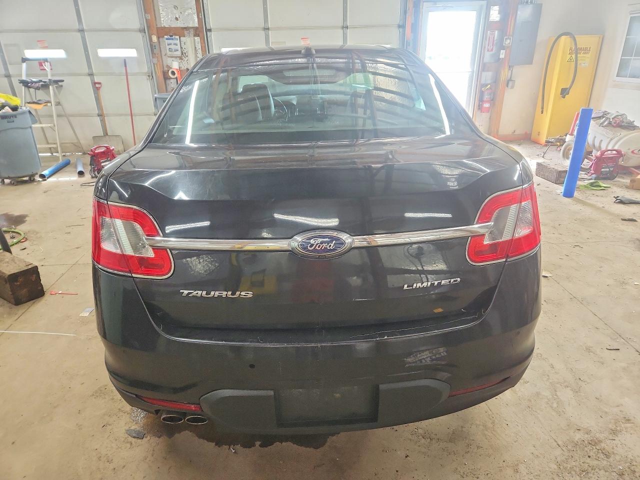 2011 Ford Taurus Limited Черный vin: 1FAHP2FW7BG145249