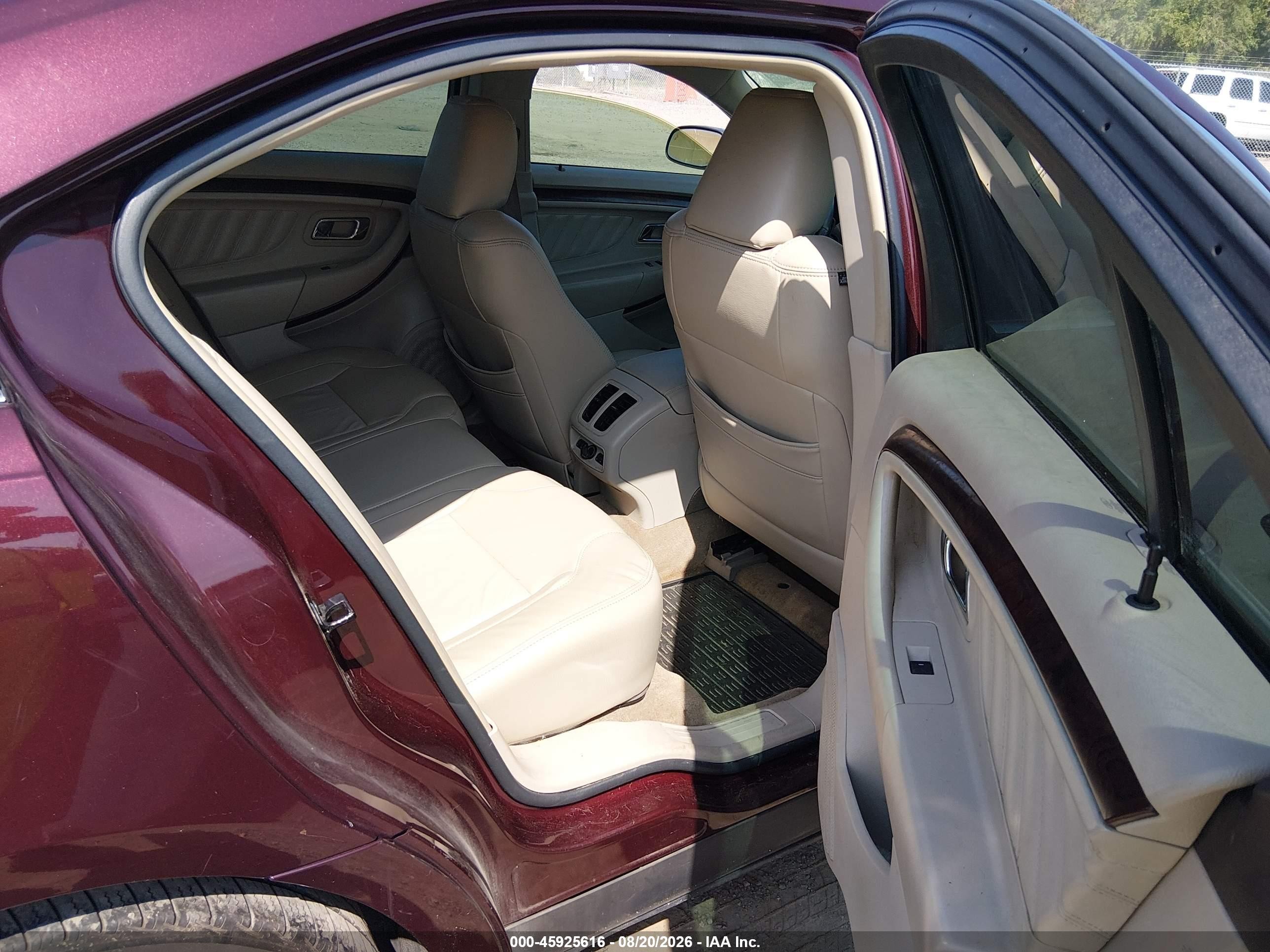2011 Ford Taurus Limited Purple vin: 1FAHP2FW7BG172371