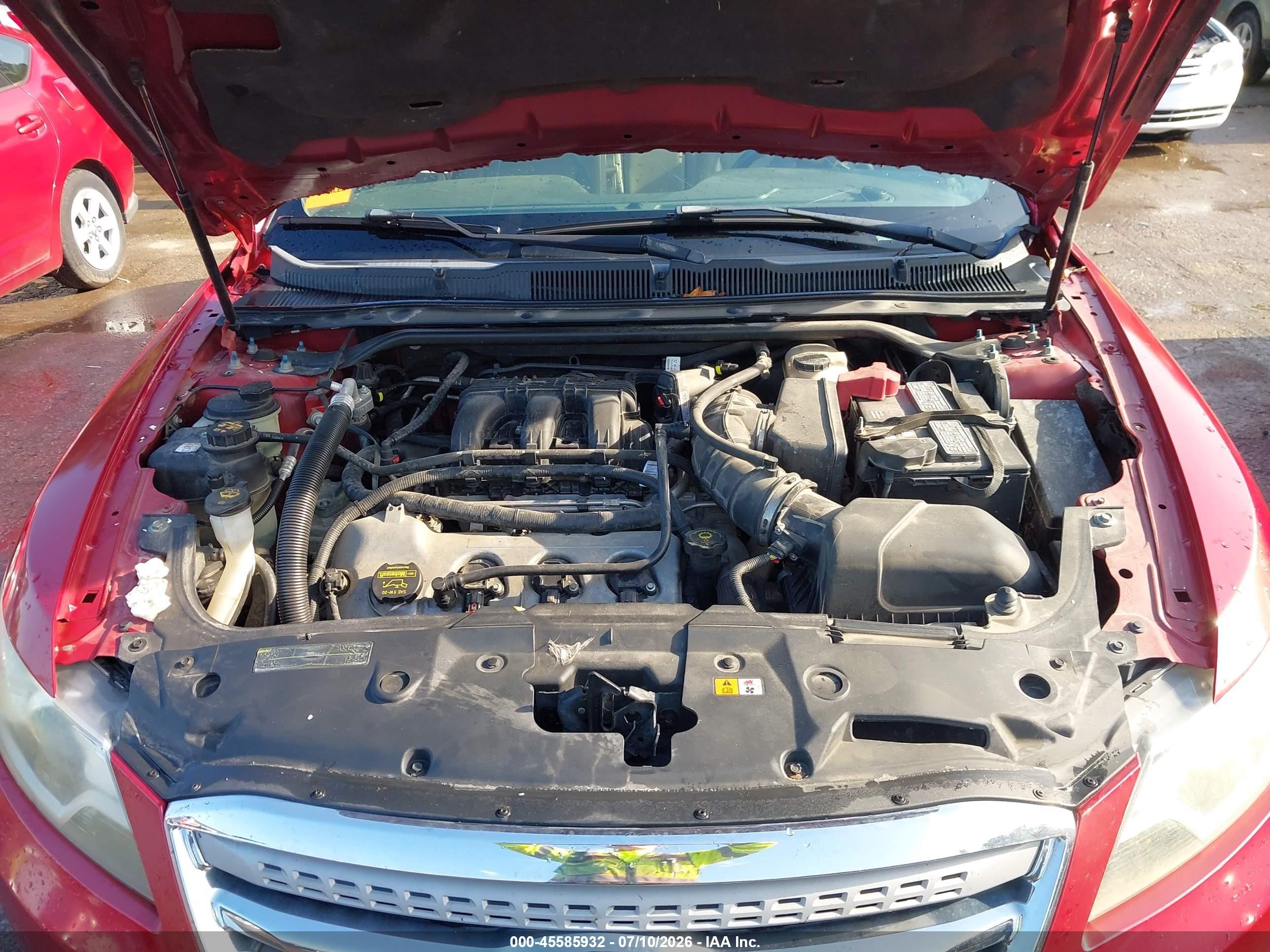 2010 Ford Taurus Limited Red vin: 1FAHP2FW8AG109164