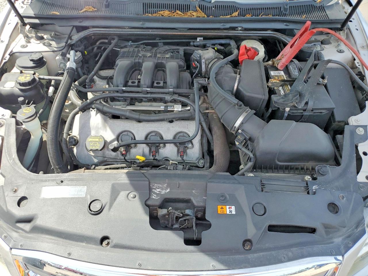 2010 Ford Taurus Limited Silver vin: 1FAHP2FW8AG154993