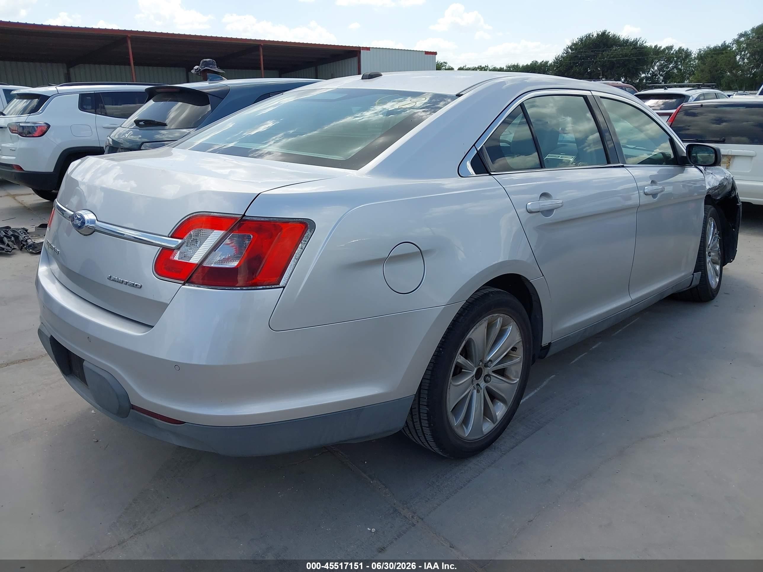 2010 Ford Taurus Limited Silver vin: 1FAHP2FW8AG160261
