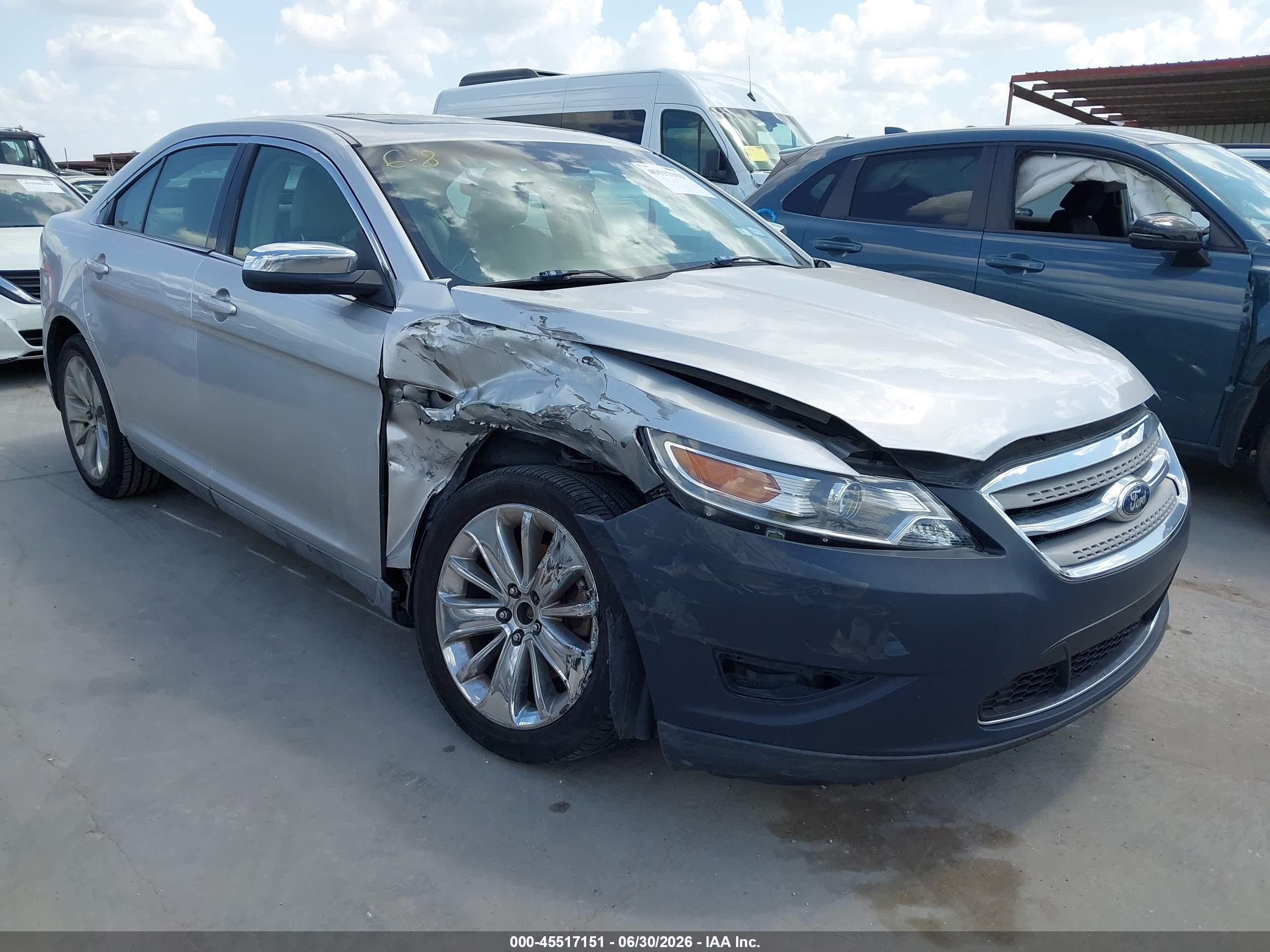 2010 Ford Taurus Limited Серебряный vin: 1FAHP2FW8AG160261