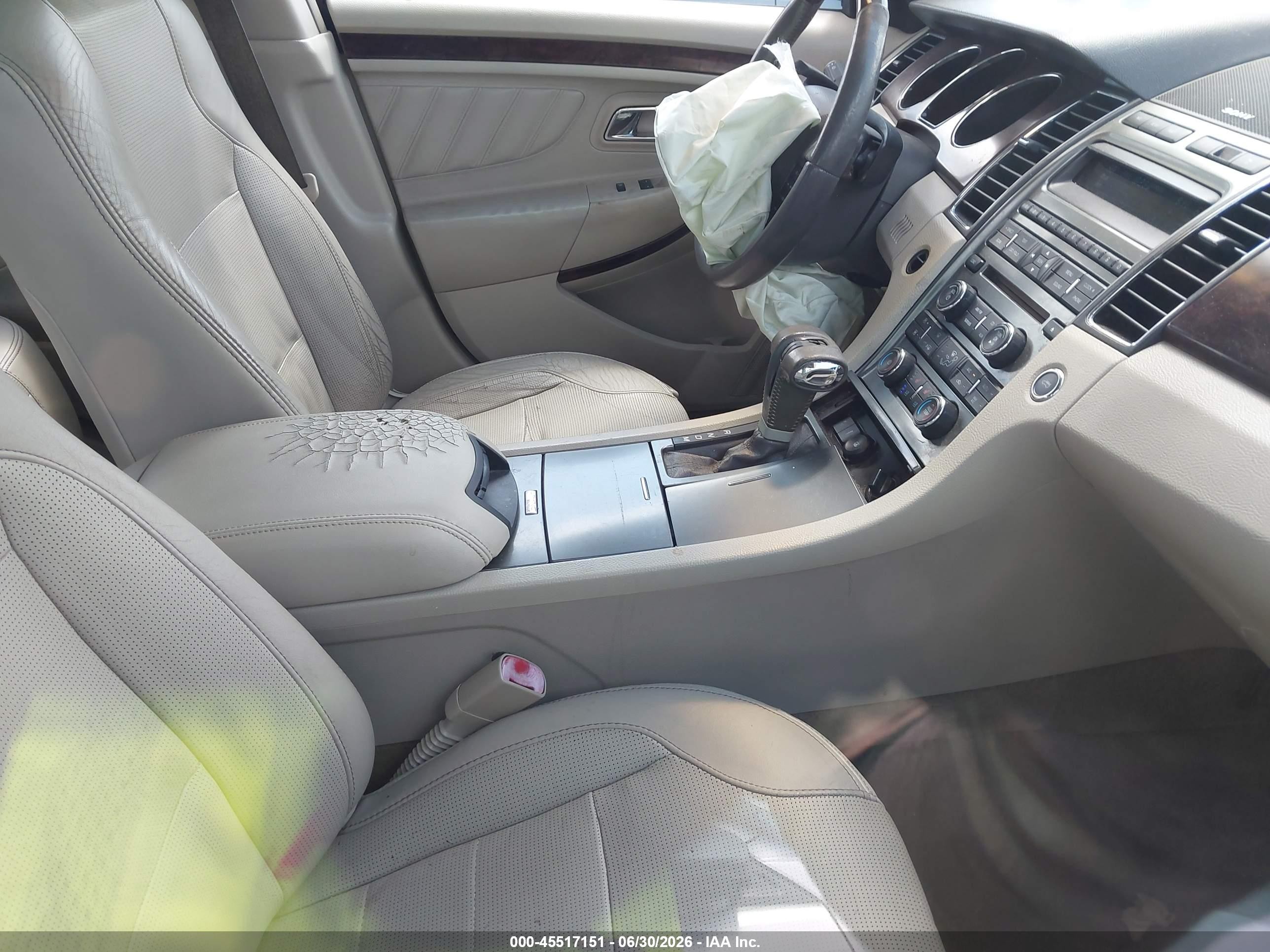 2010 Ford Taurus Limited Silver vin: 1FAHP2FW8AG160261