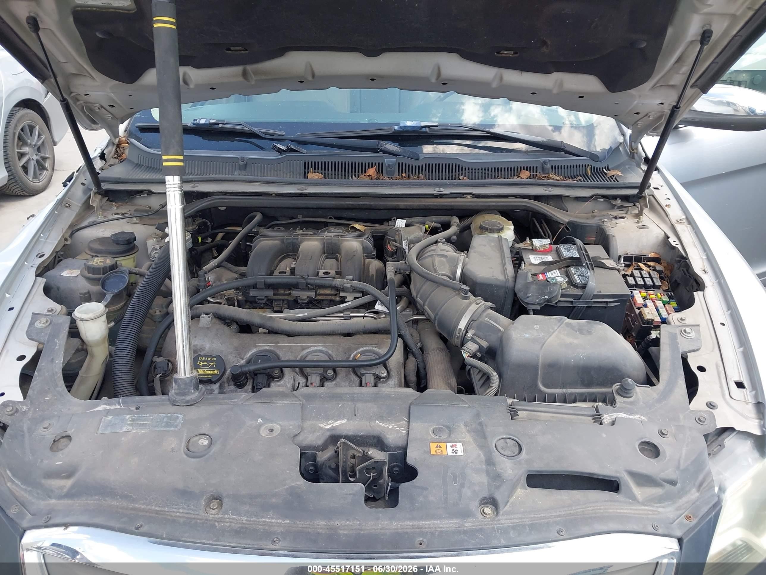 2010 Ford Taurus Limited Silver vin: 1FAHP2FW8AG160261