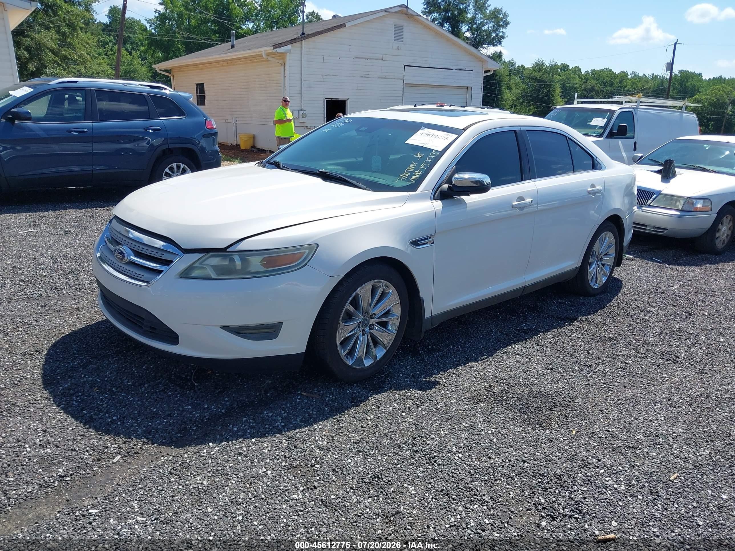 2010 Ford Taurus Limited White vin: 1FAHP2FW9AG157739