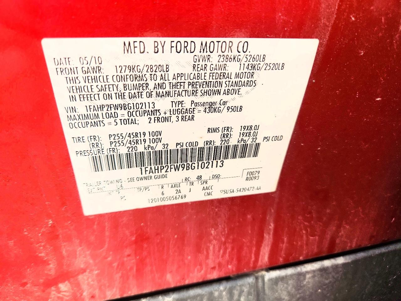 2011 Ford Taurus Limited Red vin: 1FAHP2FW9BG102113