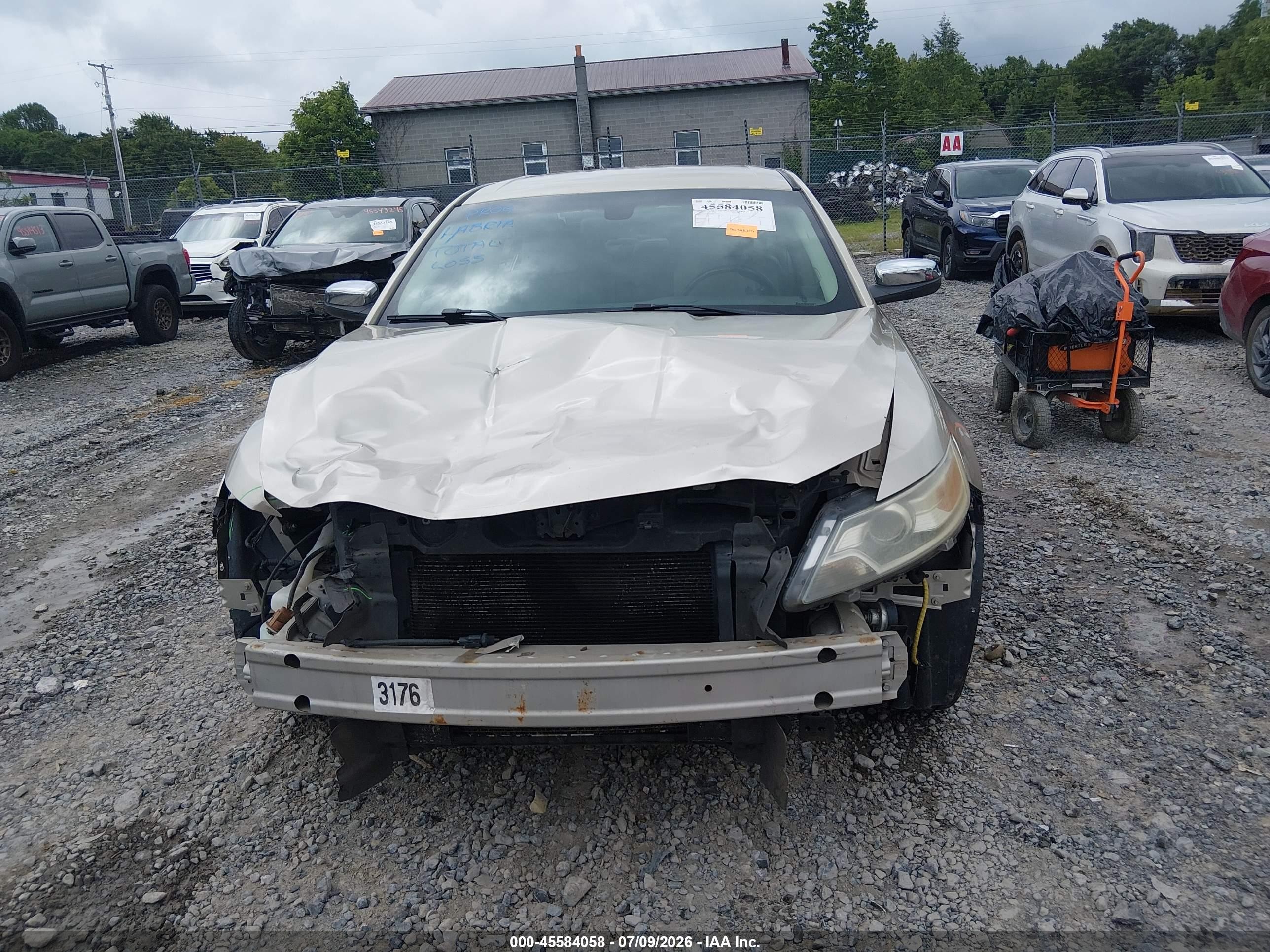 2010 Ford Taurus Limited Бежевый vin: 1FAHP2FWXAG118755