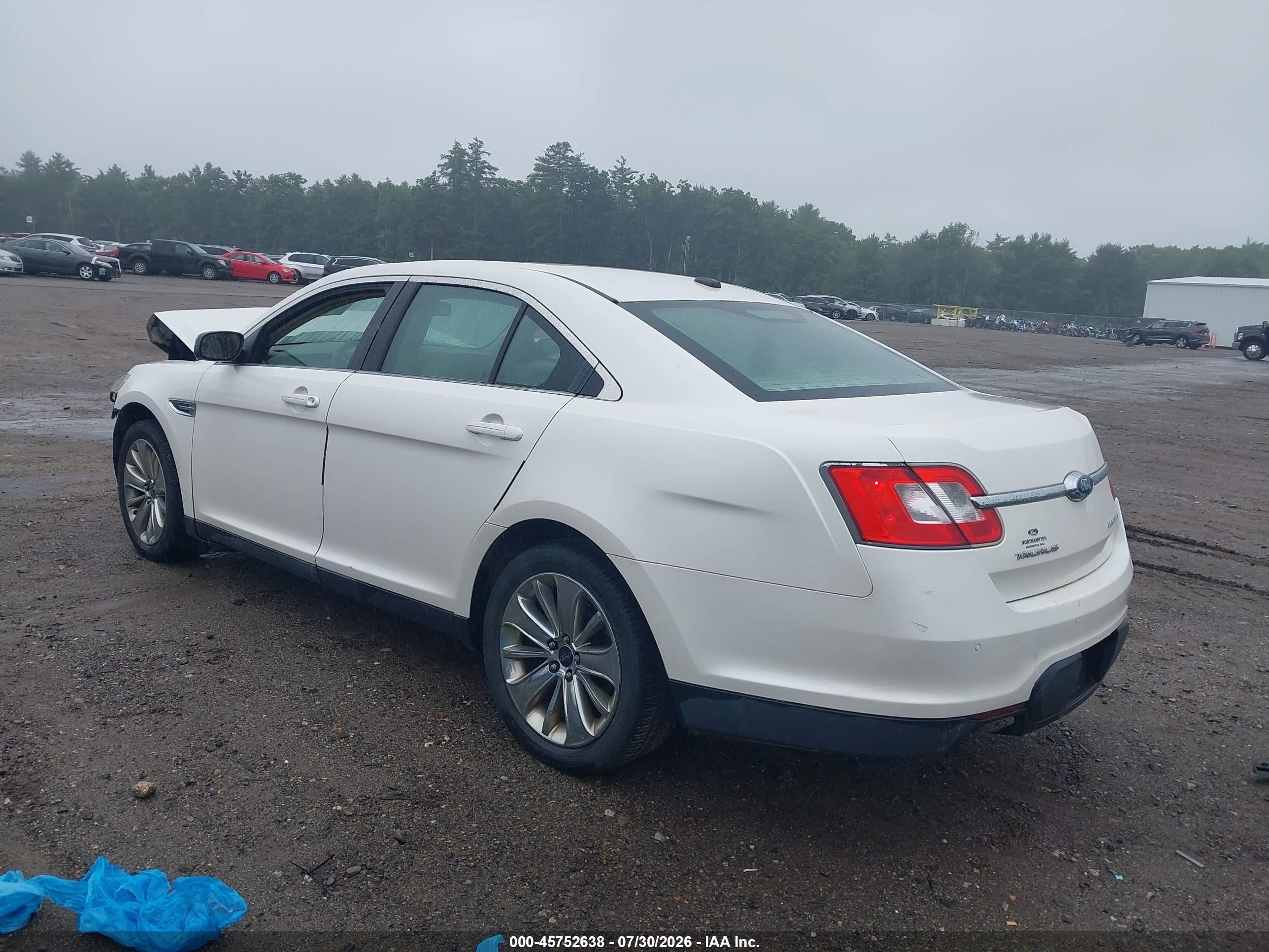2010 Ford Taurus Limited White vin: 1FAHP2FWXAG170385