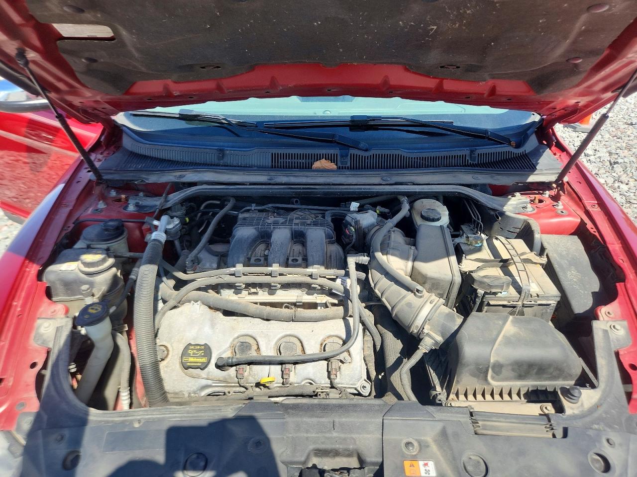 2011 Ford Taurus Limited Red vin: 1FAHP2FWXBG132155