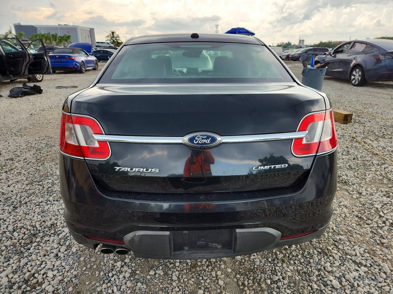 2012 Ford Taurus Limited Black vin: 1FAHP2FWXCG126440
