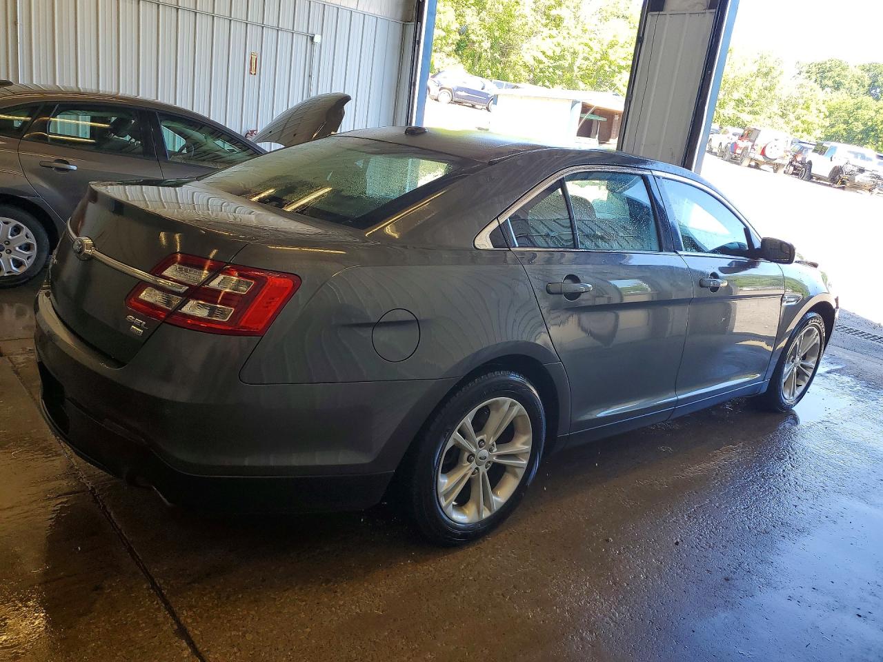 2015 Ford Taurus Sel Gray vin: 1FAHP2H80FG182664