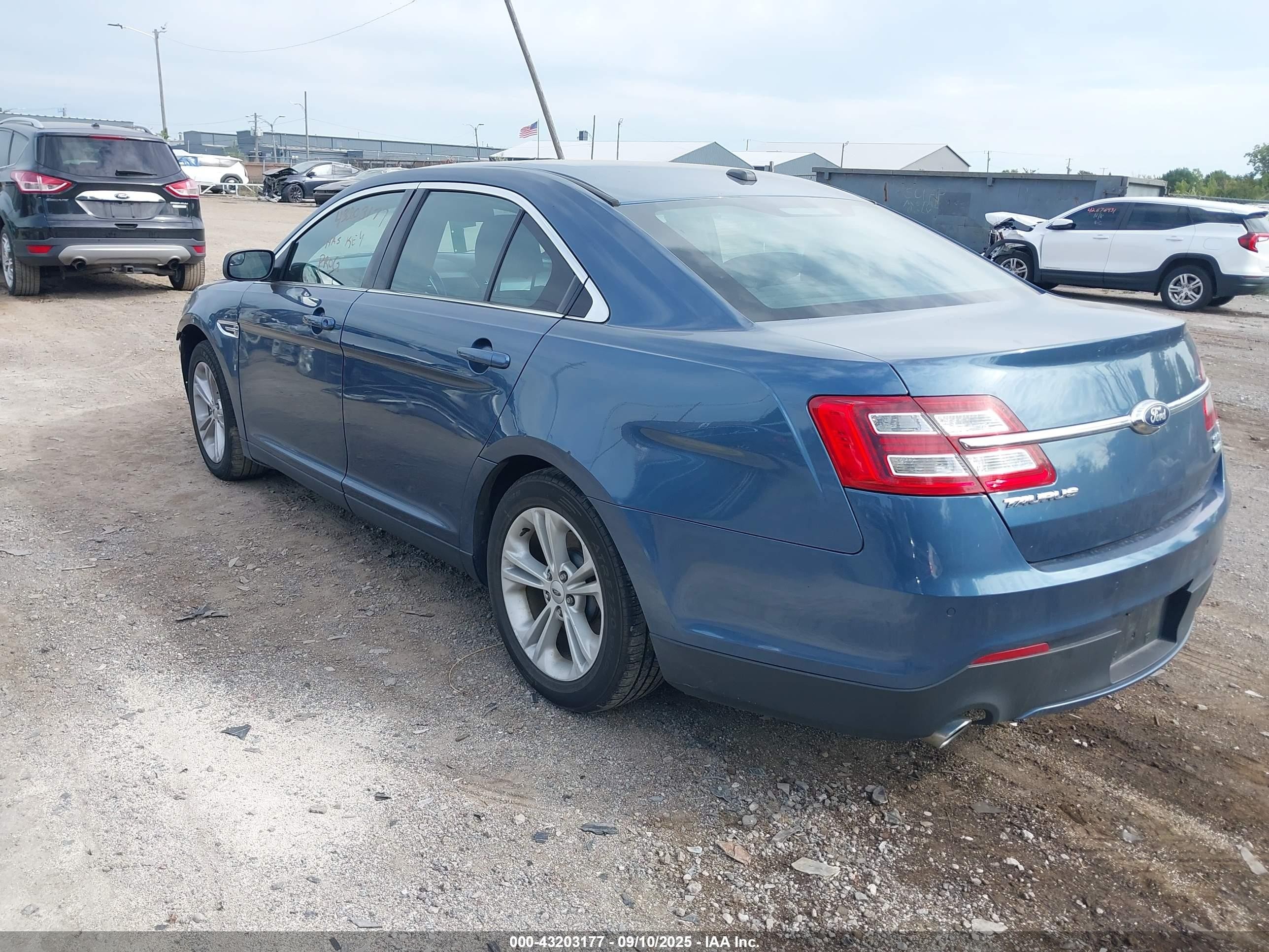 2018 Ford Taurus Sel Синий vin: 1FAHP2H80JG135174