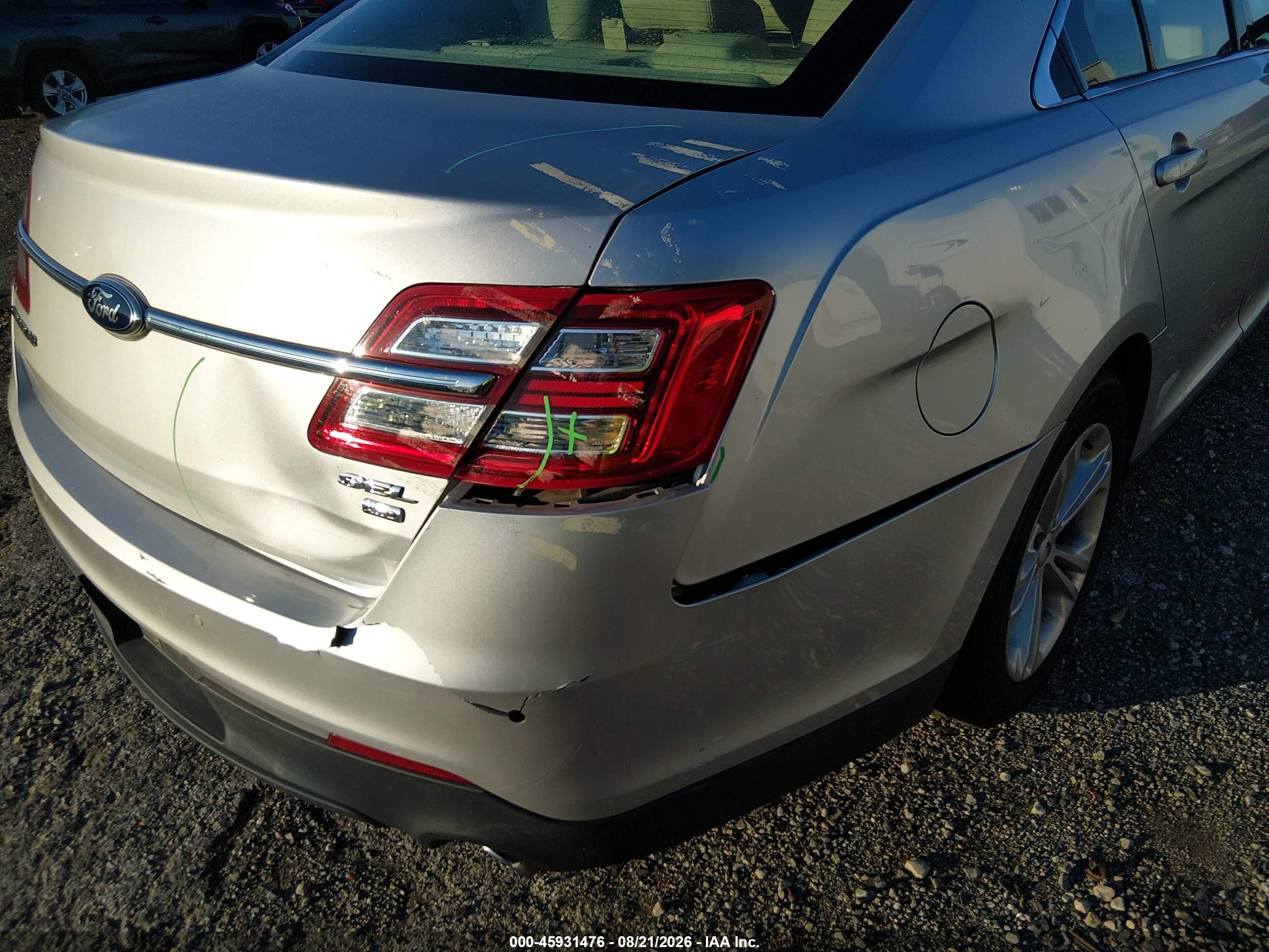 2013 Ford Taurus Sel Silver vin: 1FAHP2H81DG125516