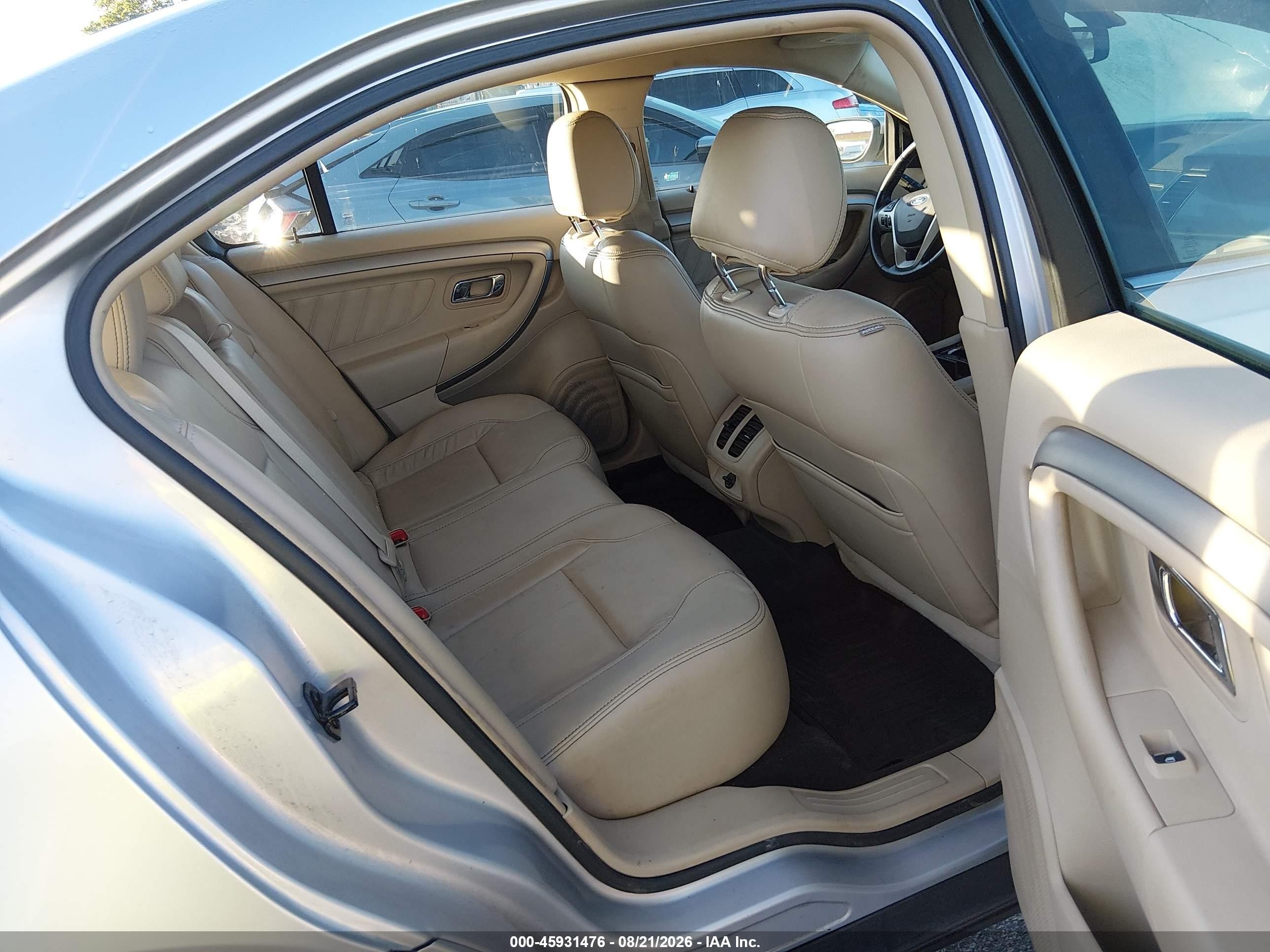 2013 Ford Taurus Sel Silver vin: 1FAHP2H81DG125516