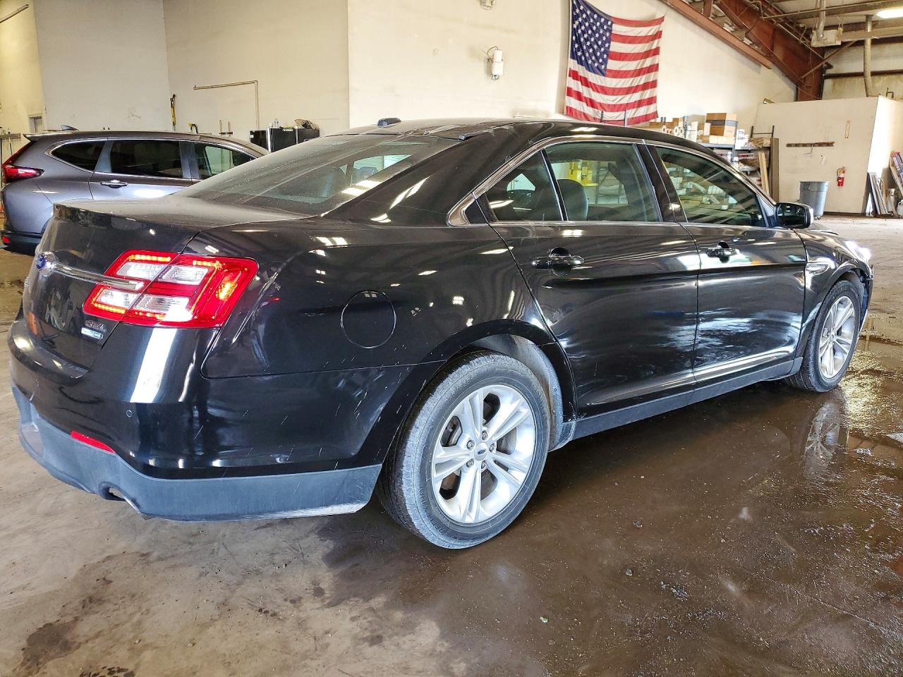 2015 Ford Taurus Sel Черный vin: 1FAHP2H81FG100411