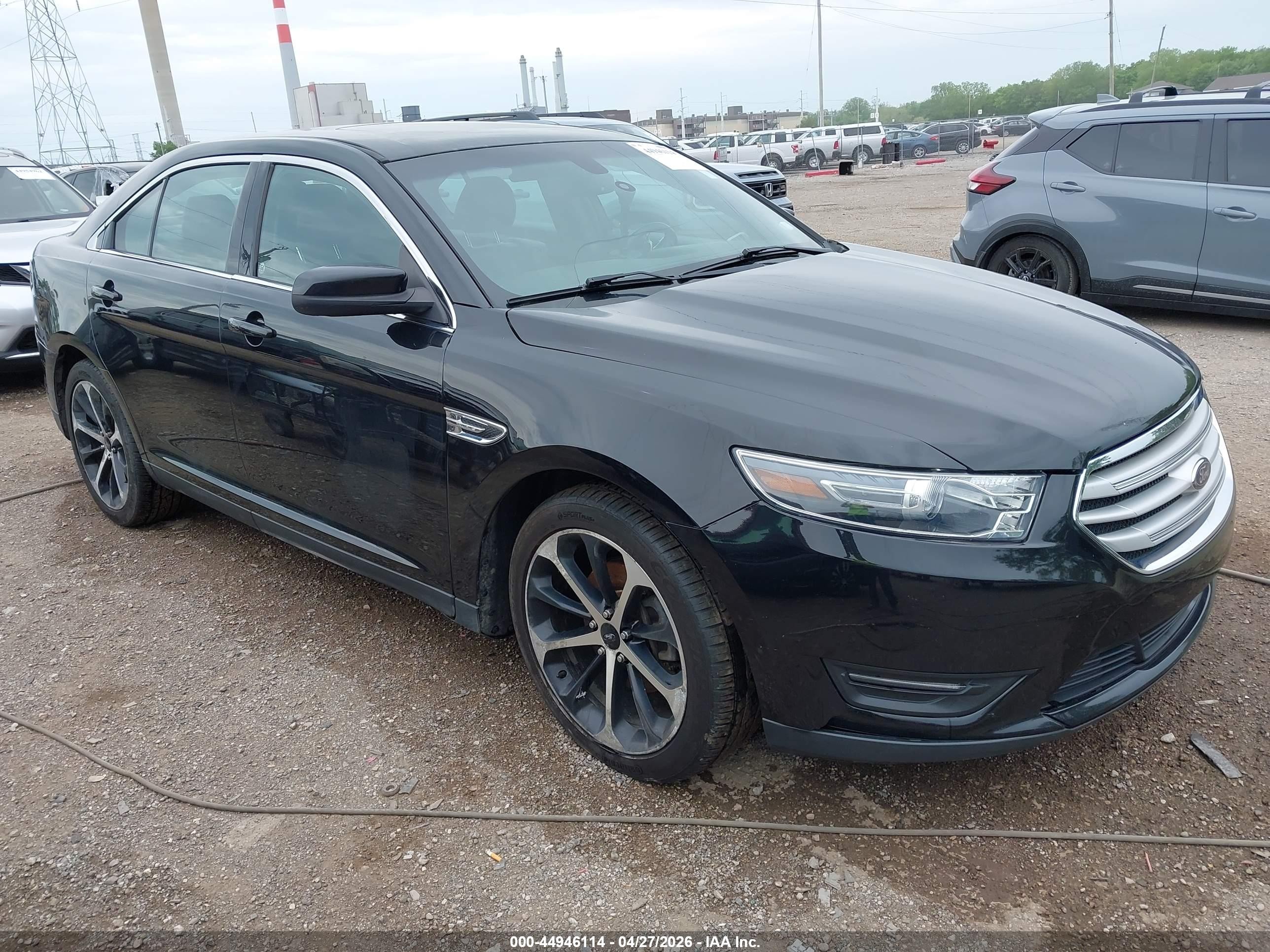 2015 Ford Taurus Sel Черный vin: 1FAHP2H81FG176565