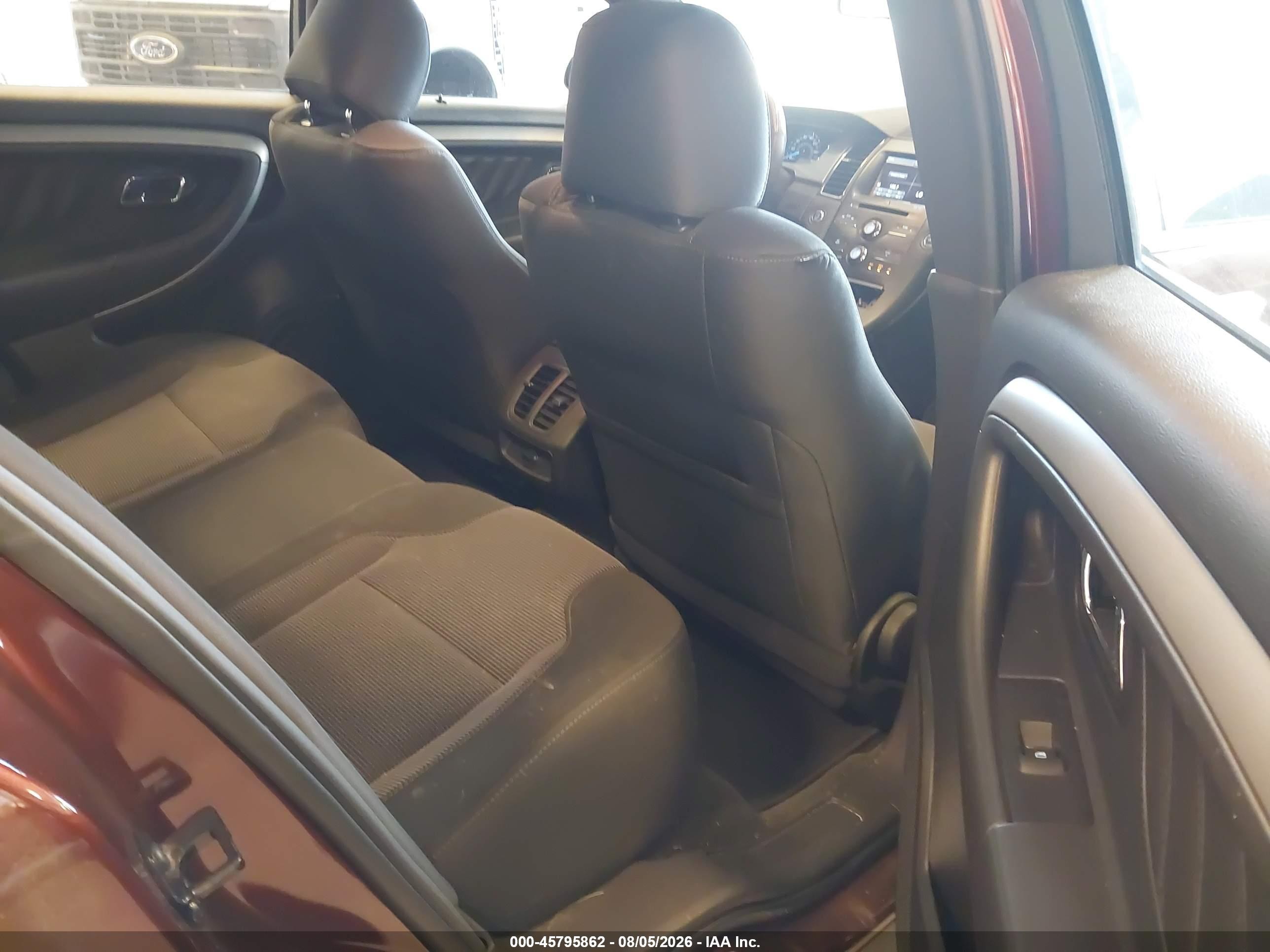 2015 Ford Taurus Sel Burgundy vin: 1FAHP2H82FG135040