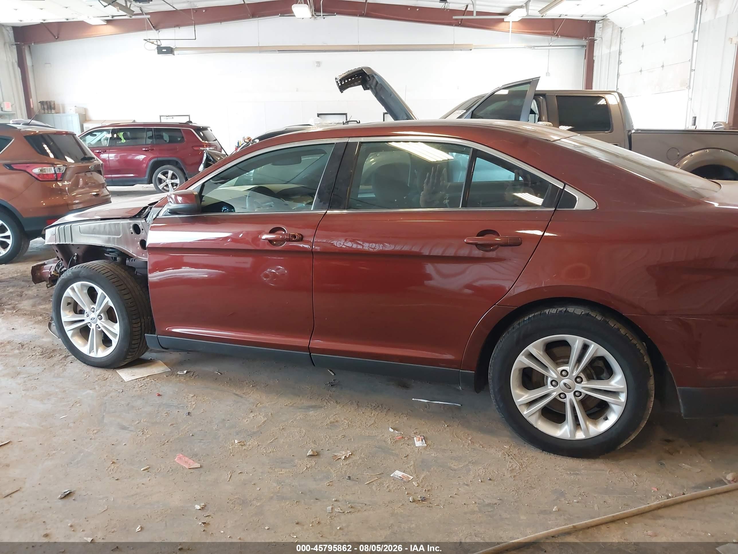 2015 Ford Taurus Sel Burgundy vin: 1FAHP2H82FG135040