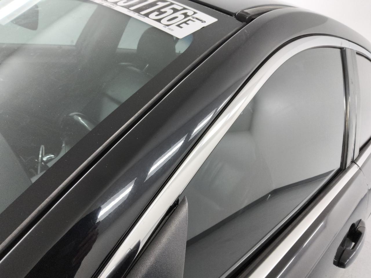 2017 Ford Taurus Sel Black vin: 1FAHP2H82HG126292 Damage: Left Drip Rail, Chipped, 2