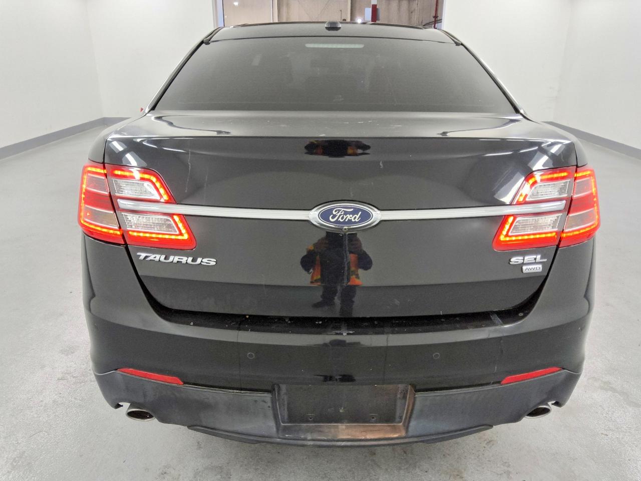 2017 Ford Taurus Sel Black vin: 1FAHP2H82HG126292