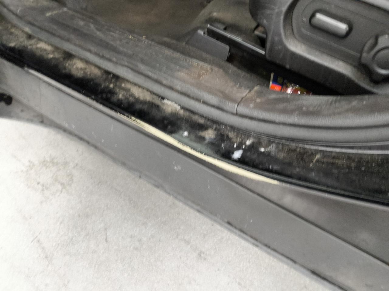 2017 Ford Taurus Sel Black vin: 1FAHP2H82HG126292 Damage: Left Rocker Panel, Dent(S) W/ Paint Dmg, 1 To 2 Inches
