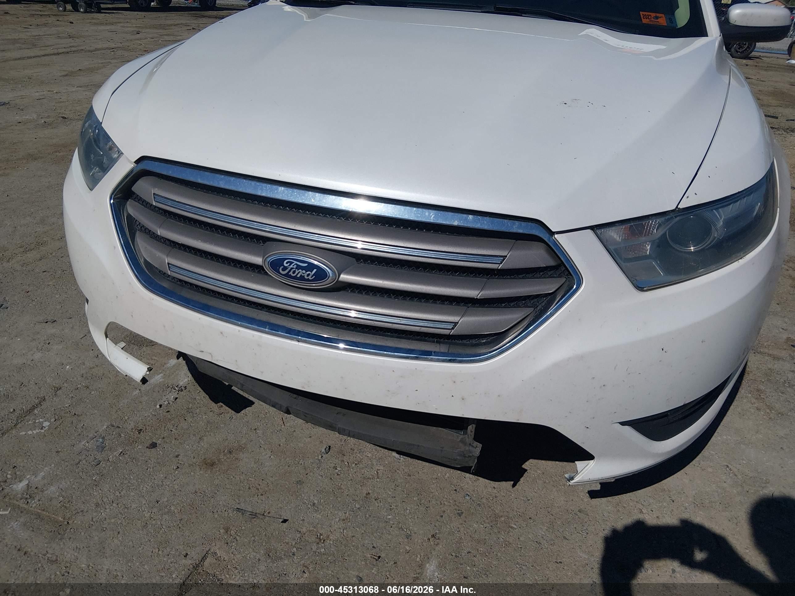 2014 Ford Taurus Sel White vin: 1FAHP2H83EG103924