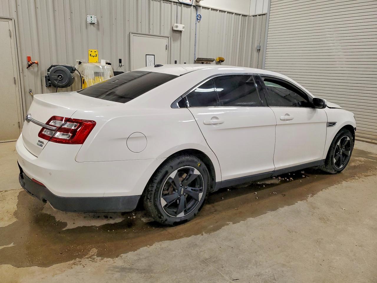 2015 Ford Taurus Sel White vin: 1FAHP2H83FG179998