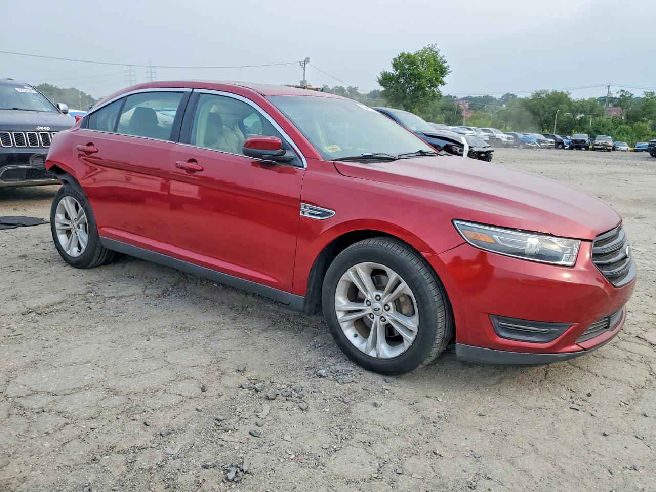 2015 Ford Taurus Sel Красный vin: 1FAHP2H84FG182327