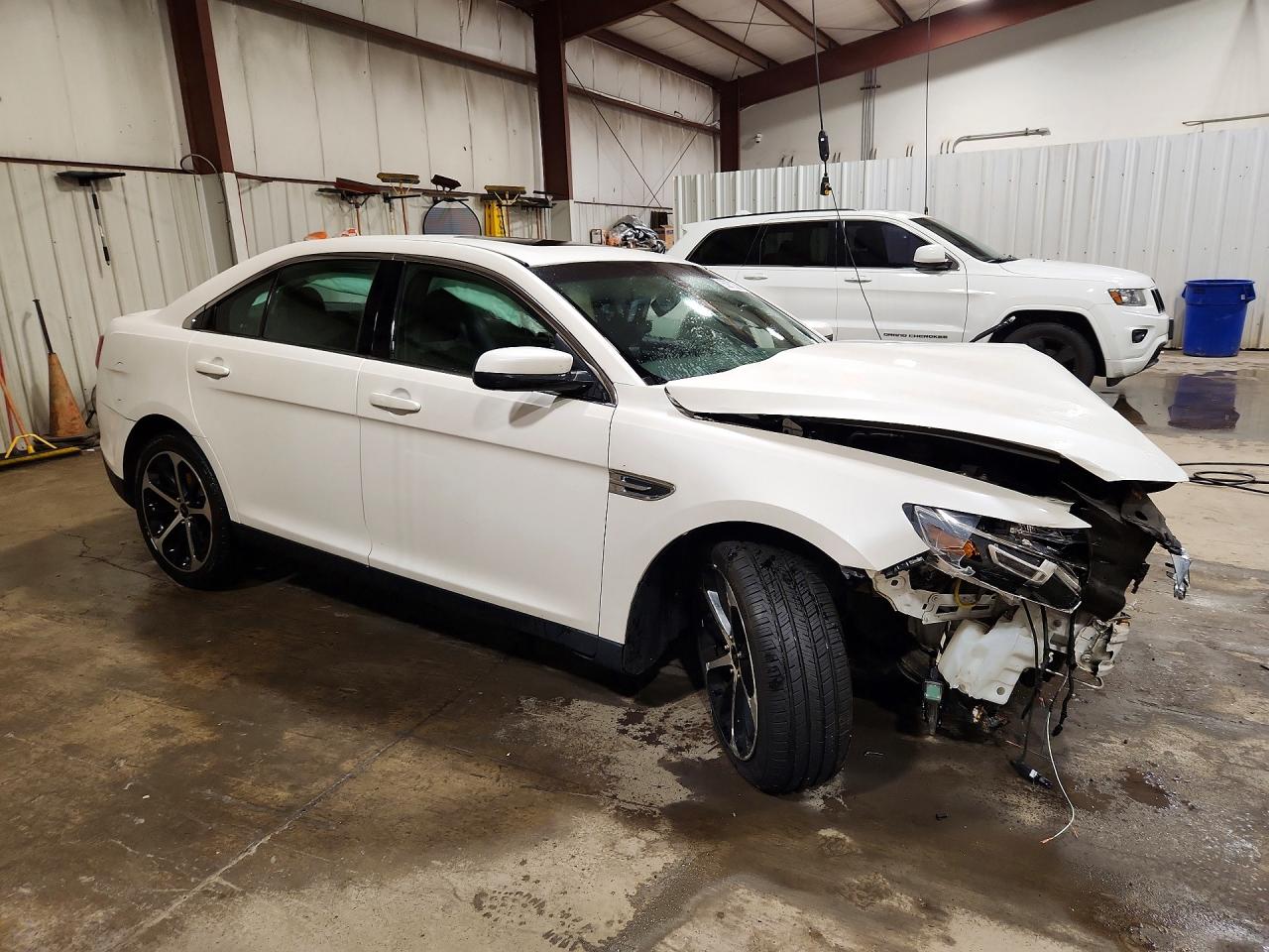 2015 Ford Taurus Sel Белый vin: 1FAHP2H85FG179274