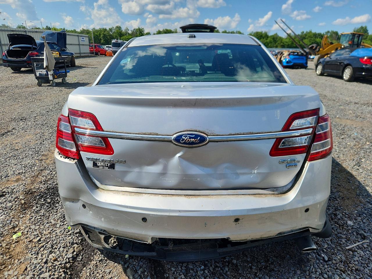 2013 Ford Taurus Sel Серебряный vin: 1FAHP2H86DG108937