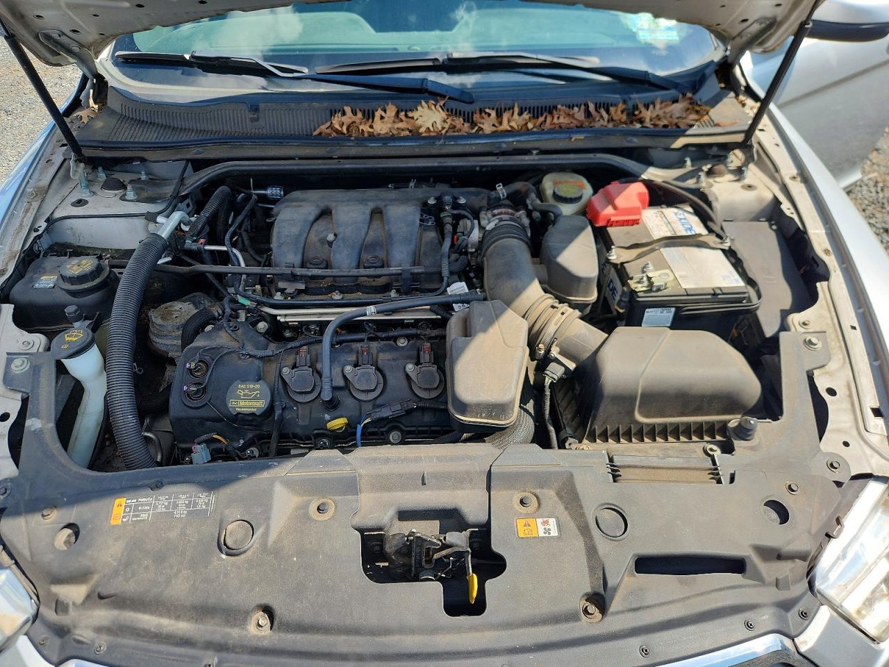 2013 Ford Taurus Sel Серебряный vin: 1FAHP2H86DG108937