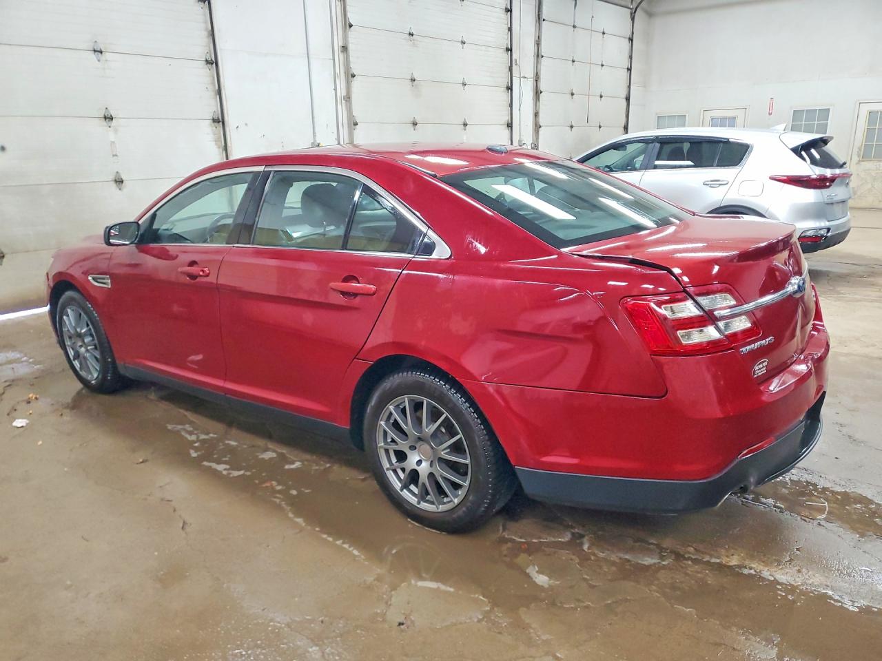 2014 Ford Taurus Sel Red vin: 1FAHP2H86EG151286