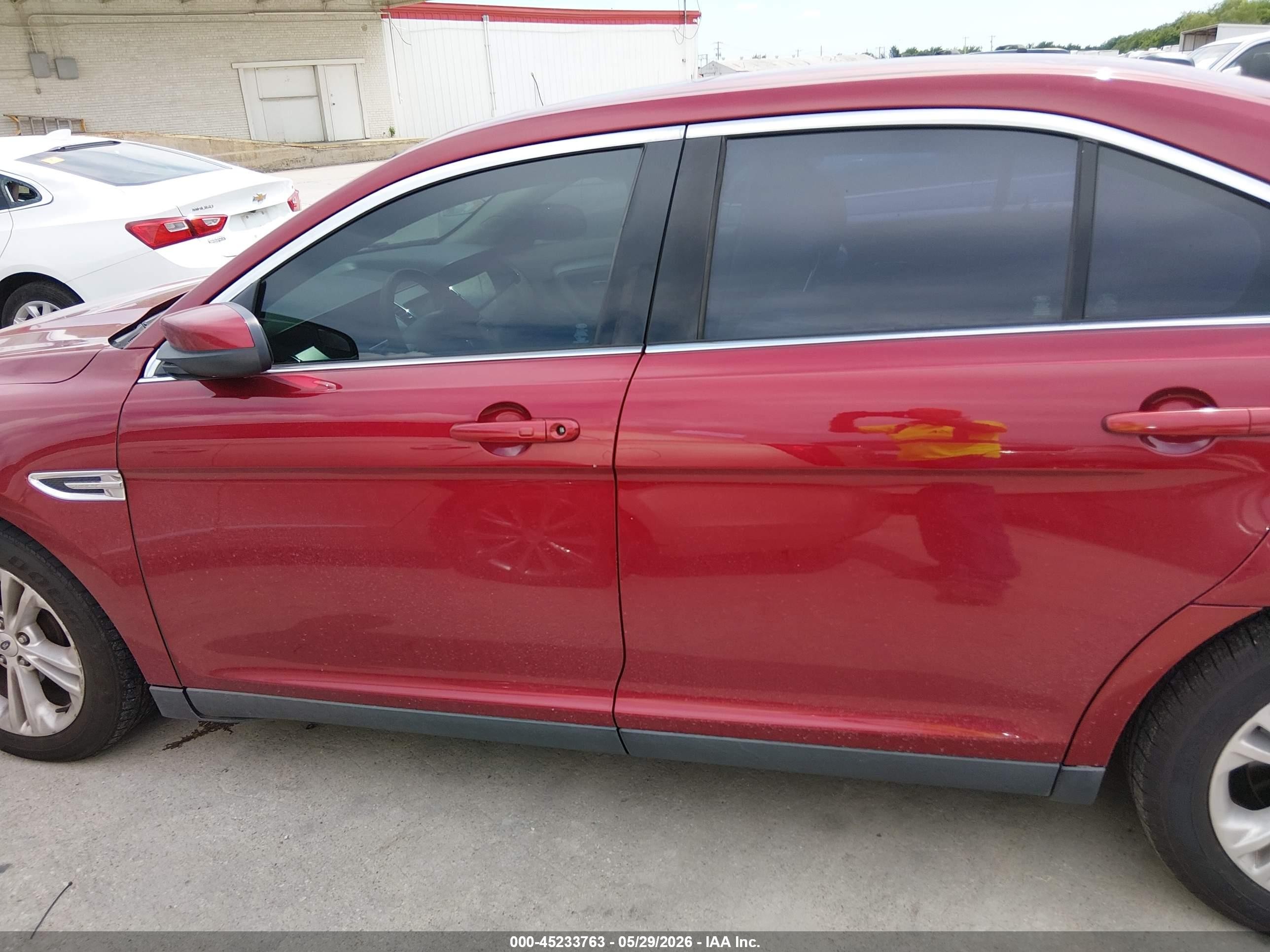 2016 Ford Taurus Sel Red vin: 1FAHP2H86GG150030