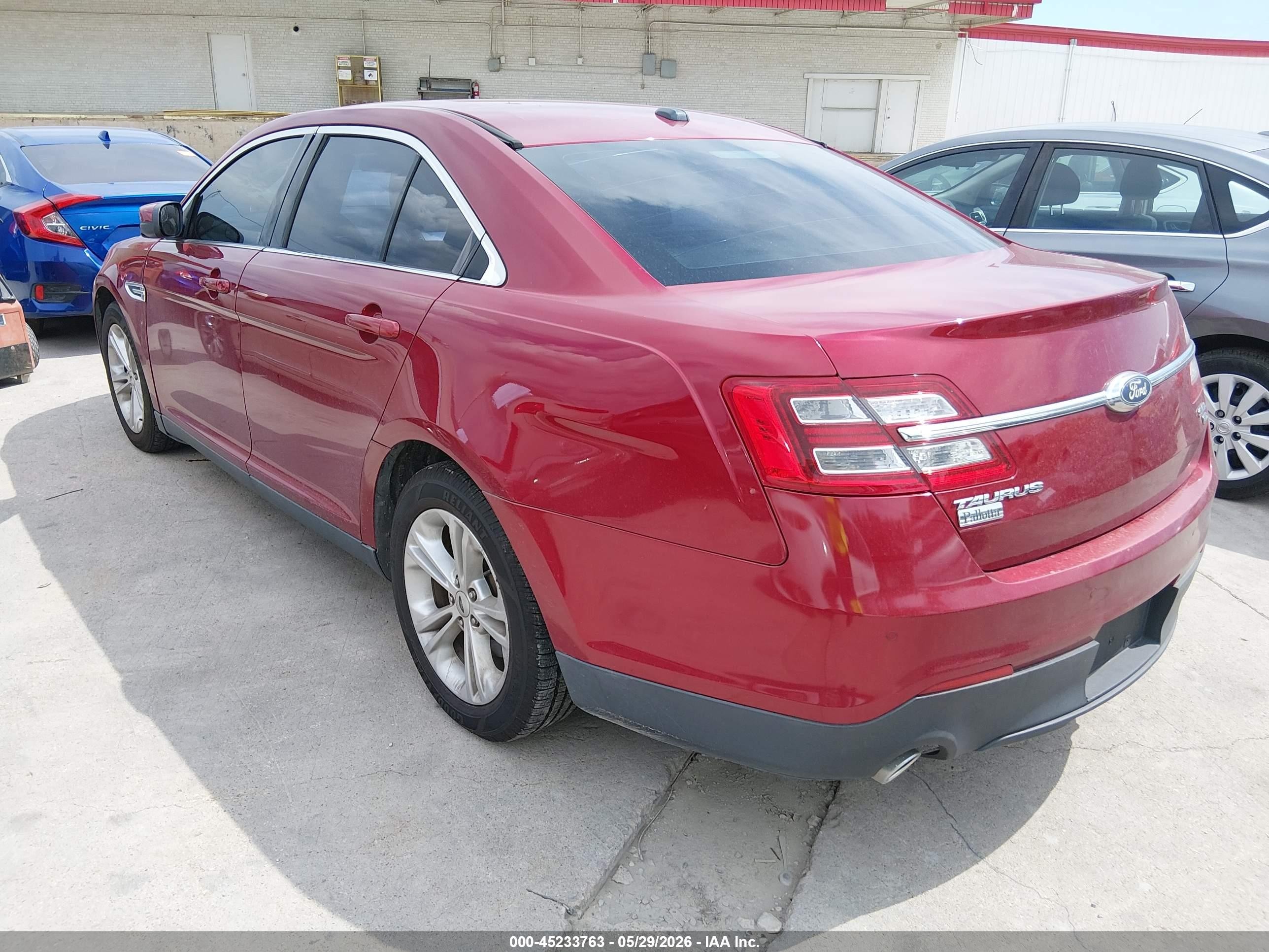 2016 Ford Taurus Sel Red vin: 1FAHP2H86GG150030