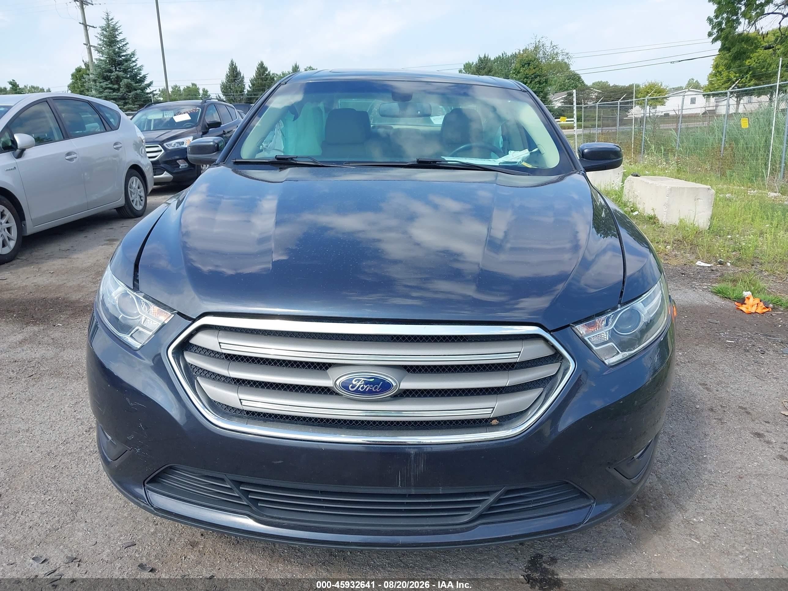 2017 Ford Taurus Sel Серый vin: 1FAHP2H87HG139992