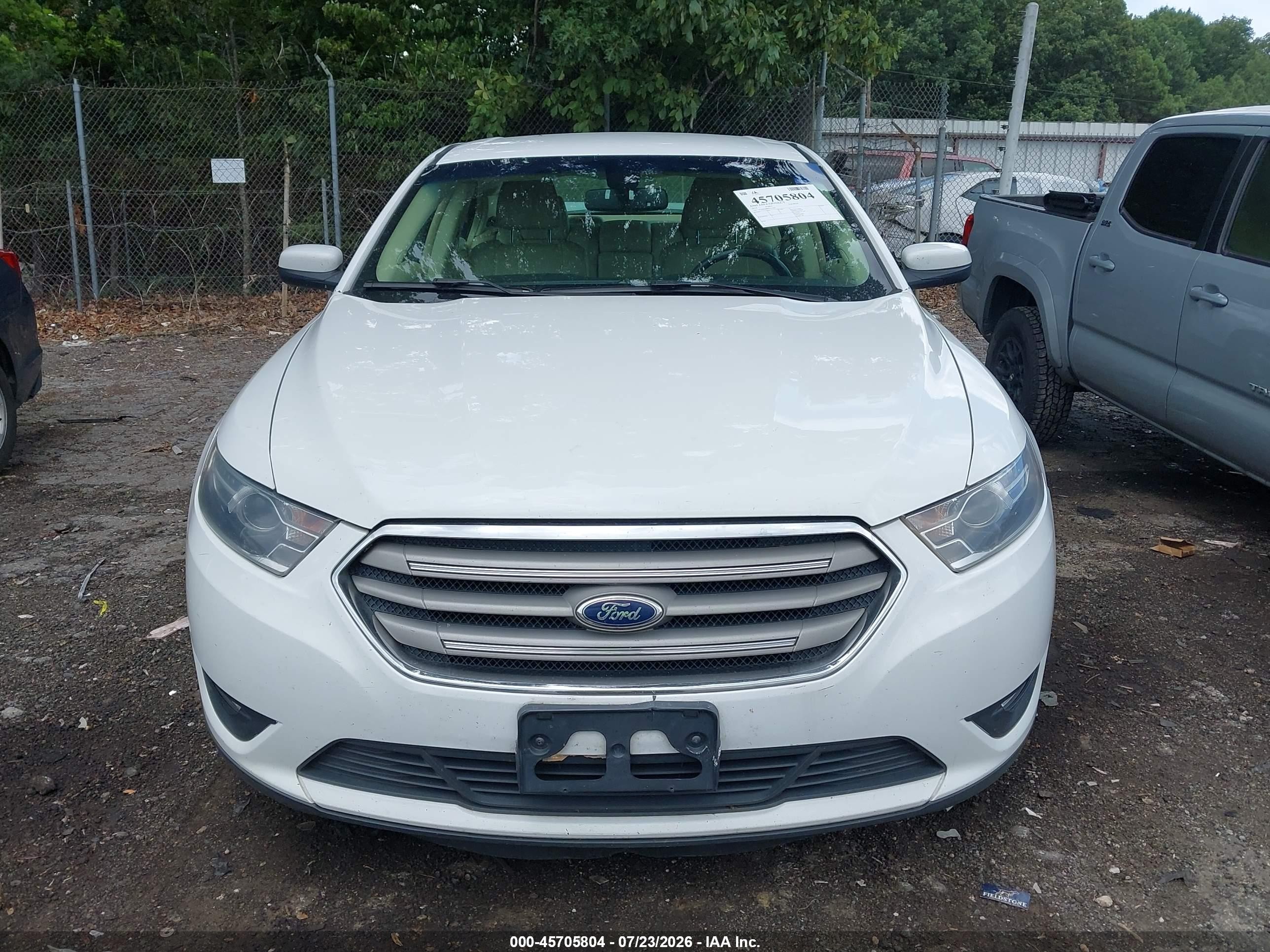2015 Ford Taurus Sel White vin: 1FAHP2H88FG175381