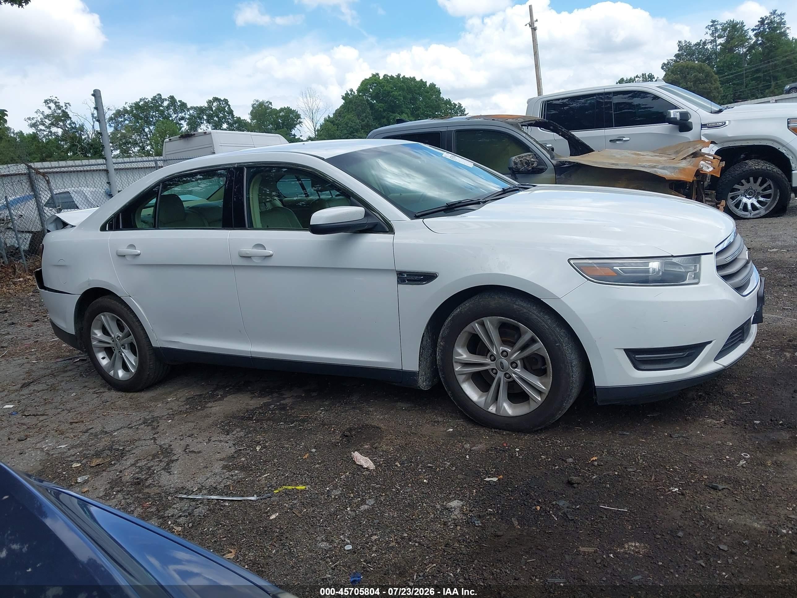 2015 Ford Taurus Sel White vin: 1FAHP2H88FG175381