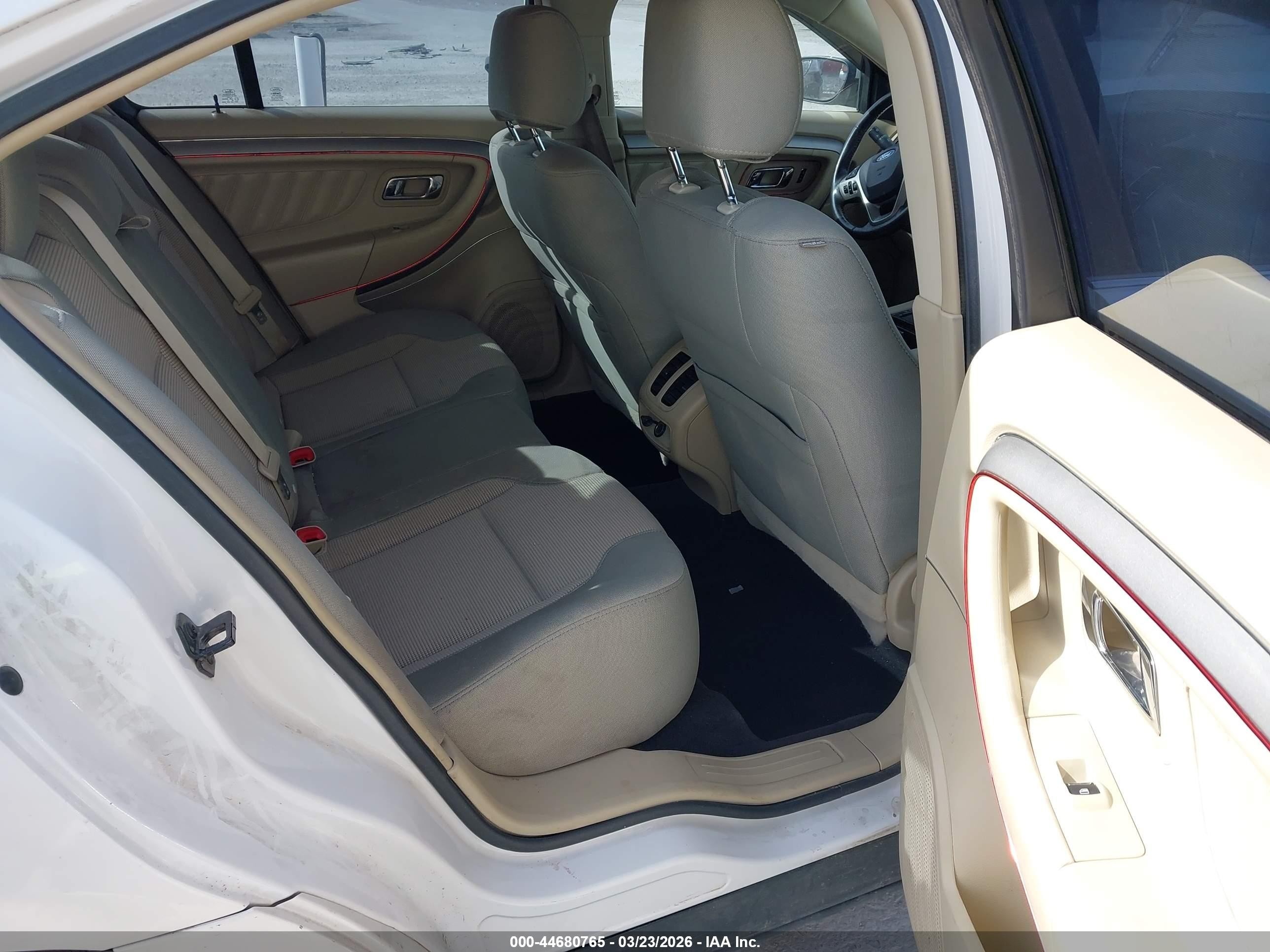 2015 Ford Taurus Sel White vin: 1FAHP2H88FG183433