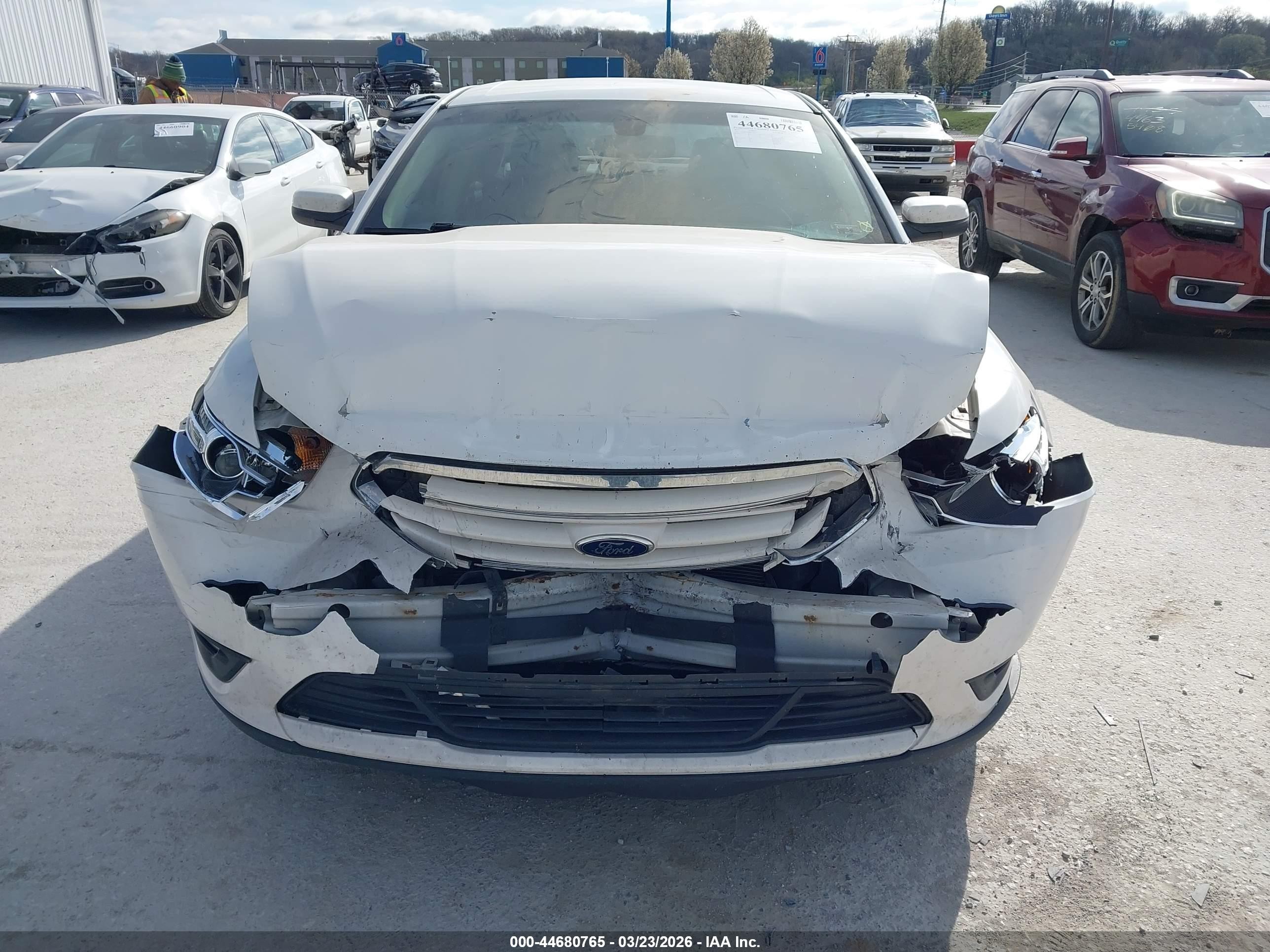 2015 Ford Taurus Sel White vin: 1FAHP2H88FG183433