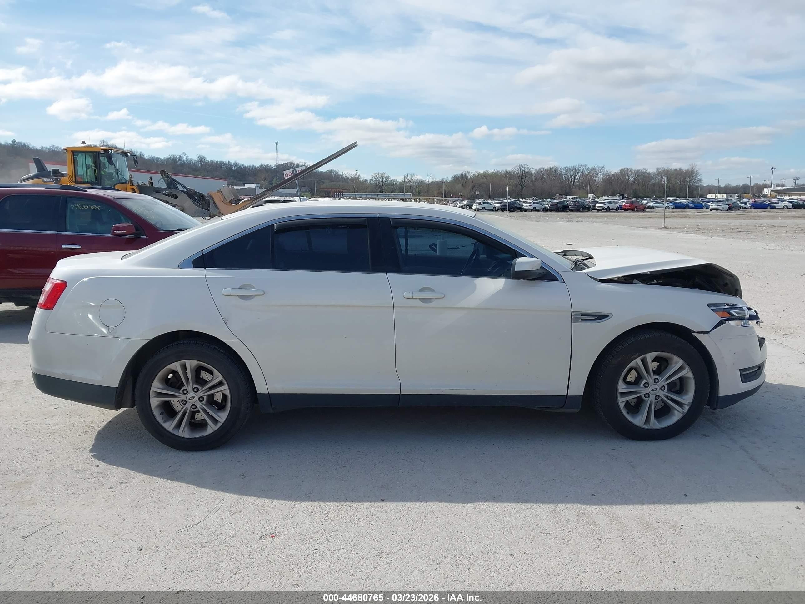 2015 Ford Taurus Sel White vin: 1FAHP2H88FG183433