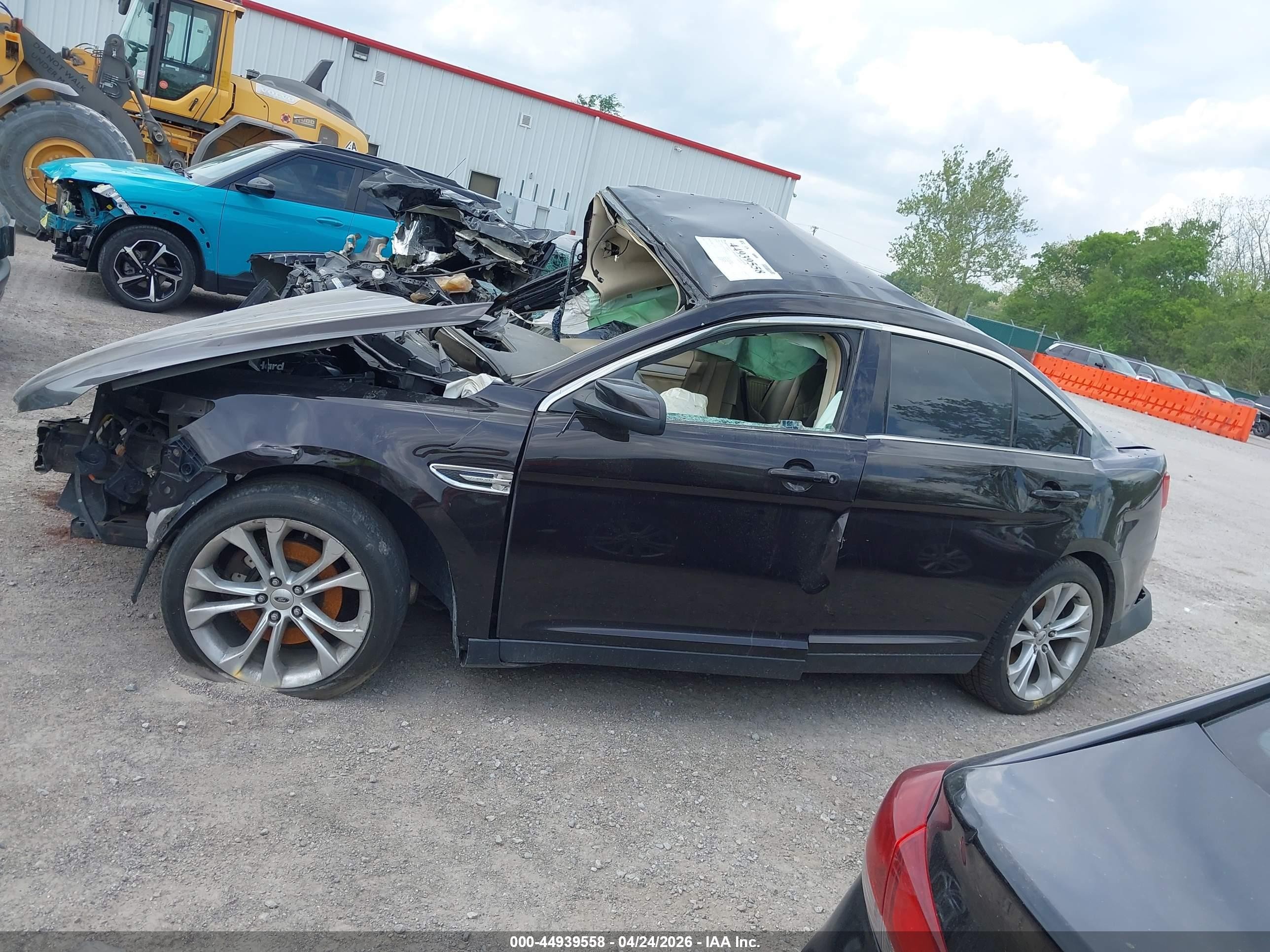 2013 Ford Taurus Sel Черный vin: 1FAHP2H89DG191876