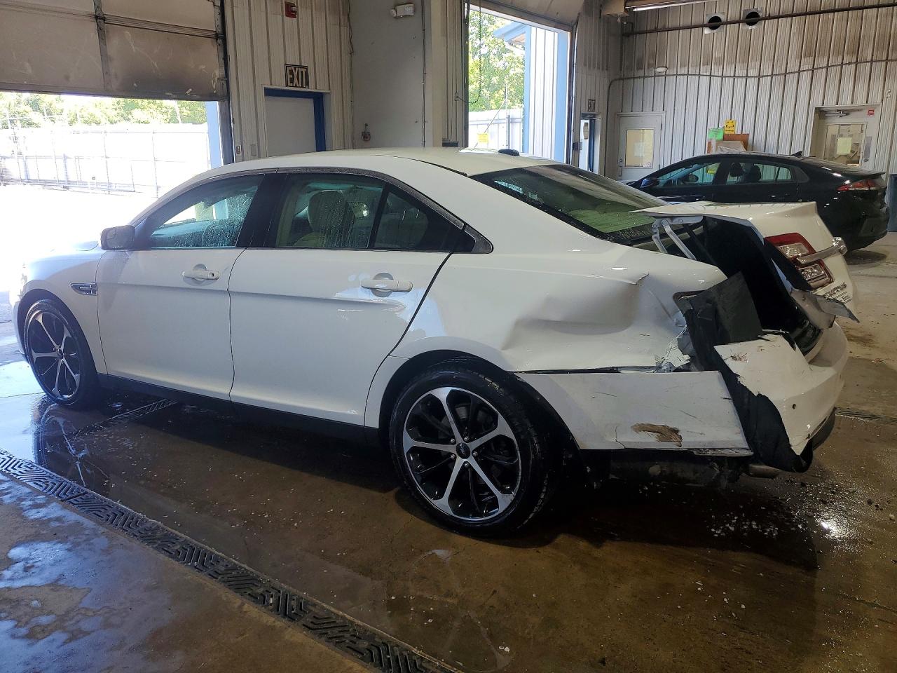 2015 Ford Taurus Sel White vin: 1FAHP2H89FG174613