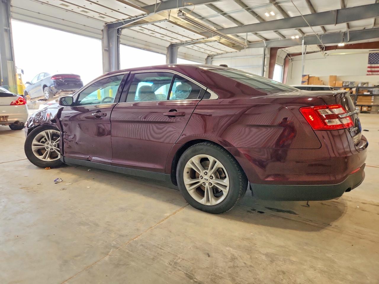 2018 Ford Taurus Sel Maroon vin: 1FAHP2H89JG125226