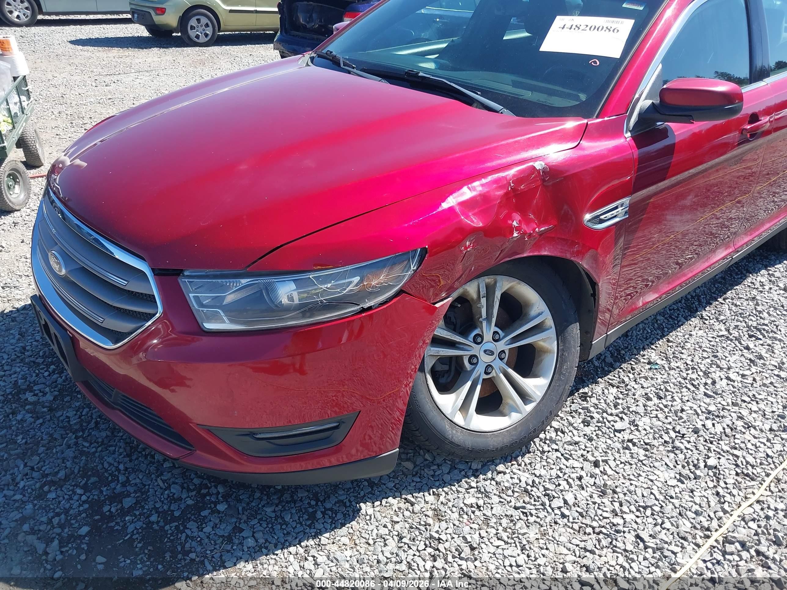 2014 Ford Taurus Sel Red vin: 1FAHP2H8XEG170780